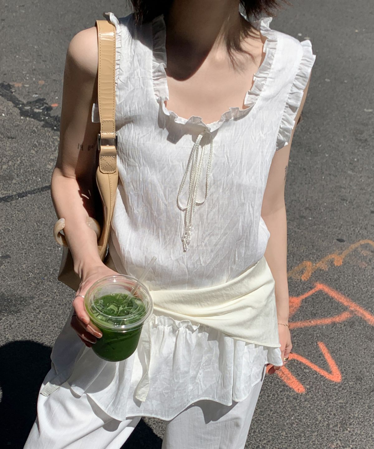 토아베(TOAVE) Minimal Sleeveless Blouse (Ivory)