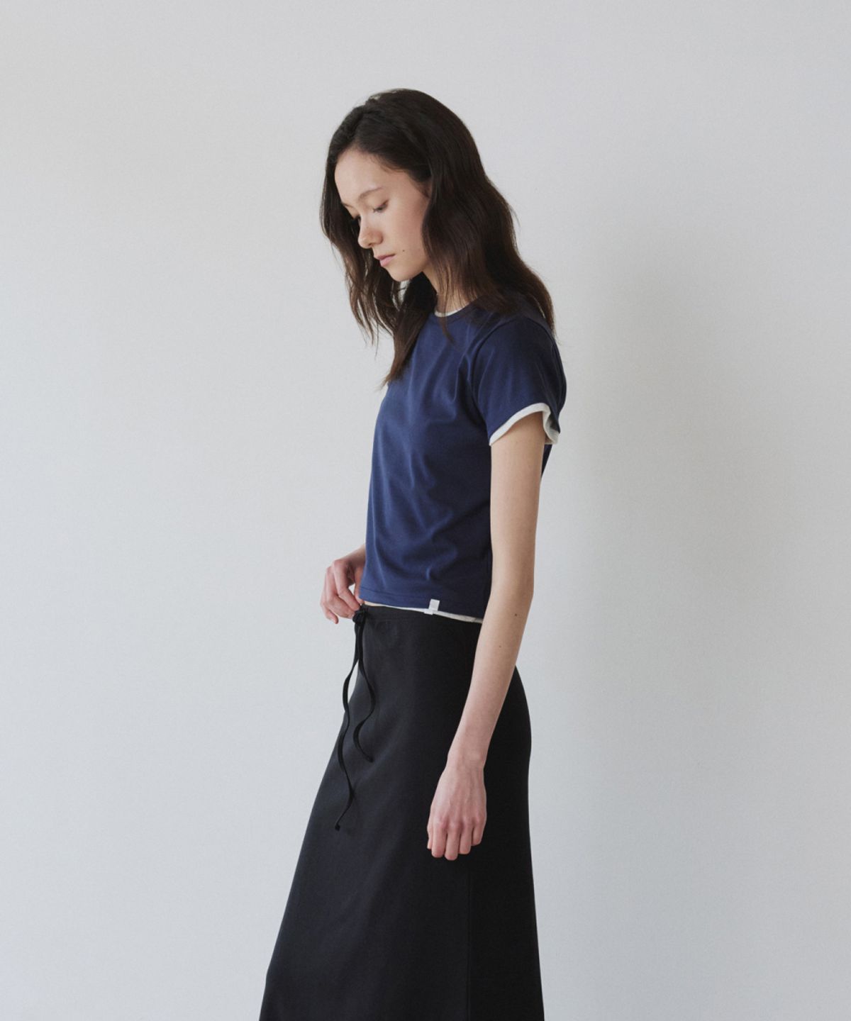 이어닝(YEARNING) ESSENTIAL RIB SLIM TEE, NAVY