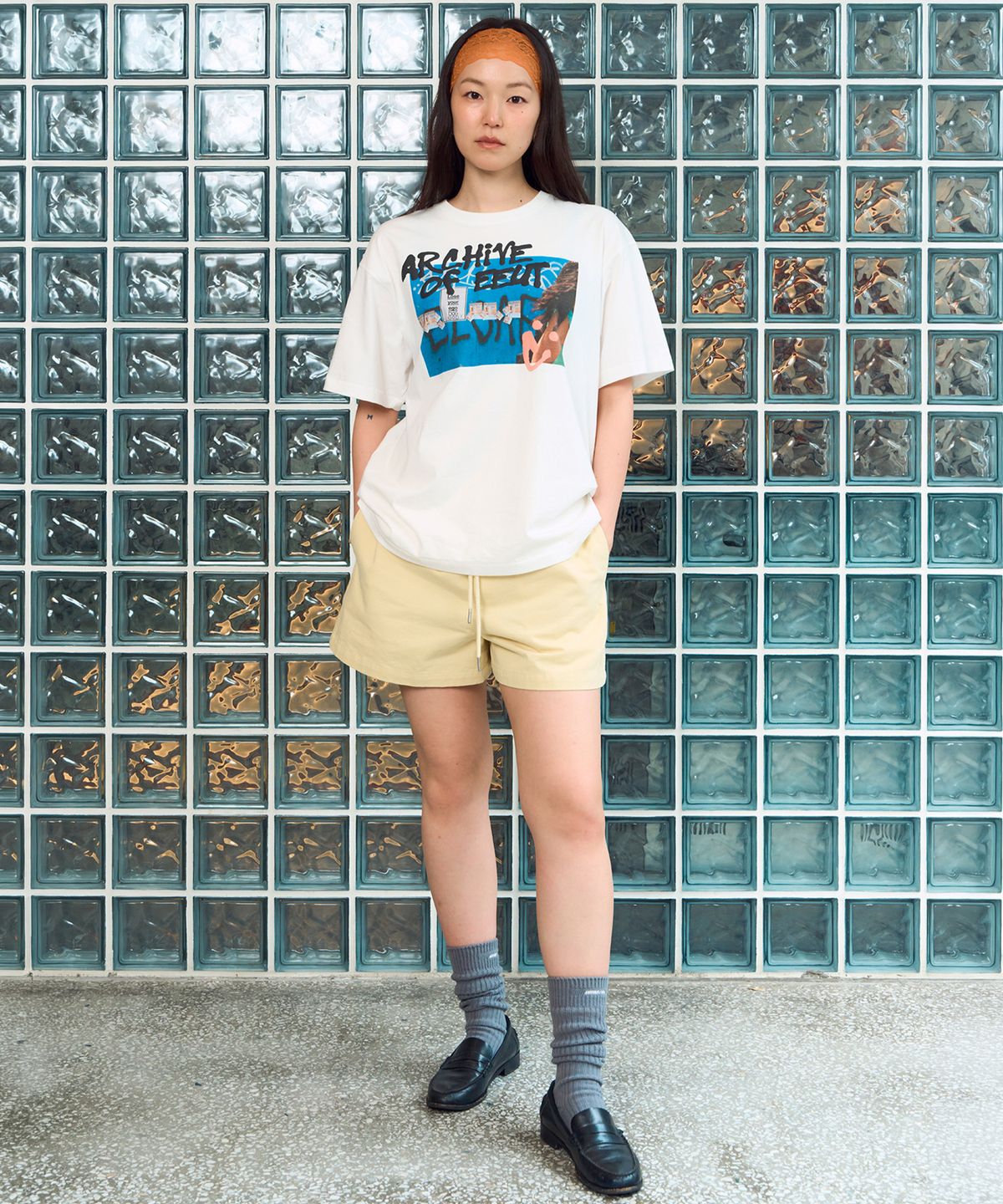 이우트(EEUT) GRAFFITI PHOTO GALLERY T-SHIRT / WHITE