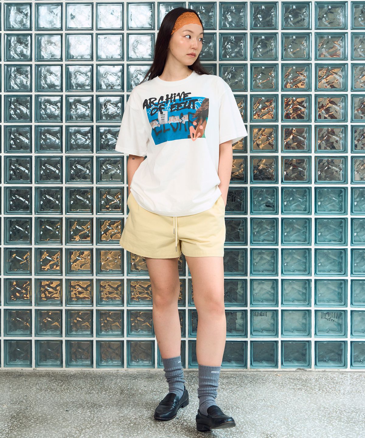 이우트(EEUT) GRAFFITI PHOTO GALLERY T-SHIRT / WHITE