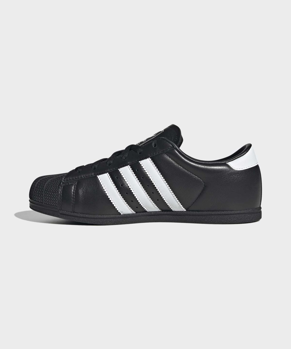 아디다스(ADIDAS) 슈퍼스타 로우 프로 - 블랙:화이트 / KI6824