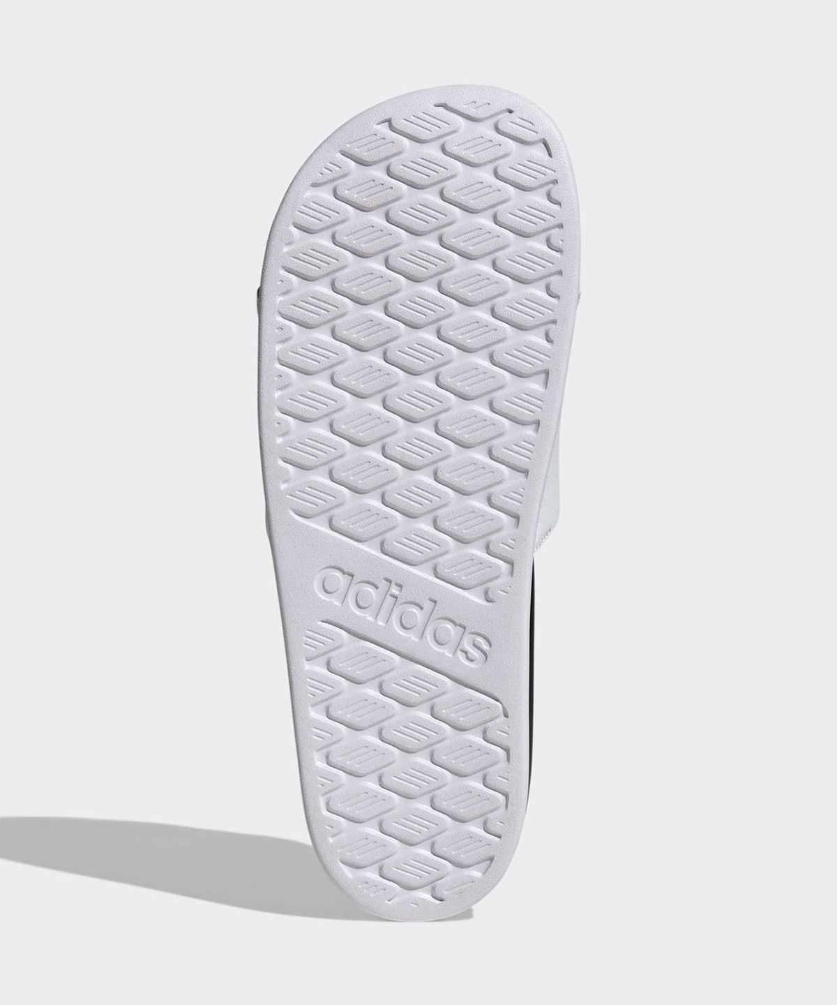 아디다스(ADIDAS) 아딜렛 컴포트 2.0 슬라이드 - 화이트:블랙 / KK2520