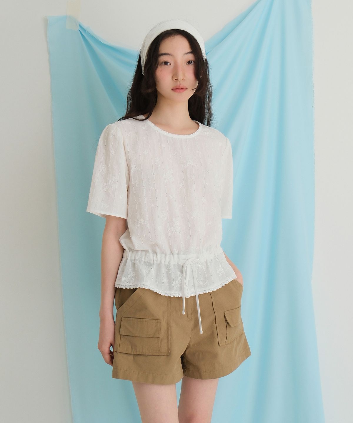 모의(MOUI) Garden lace blouse (IVORY)