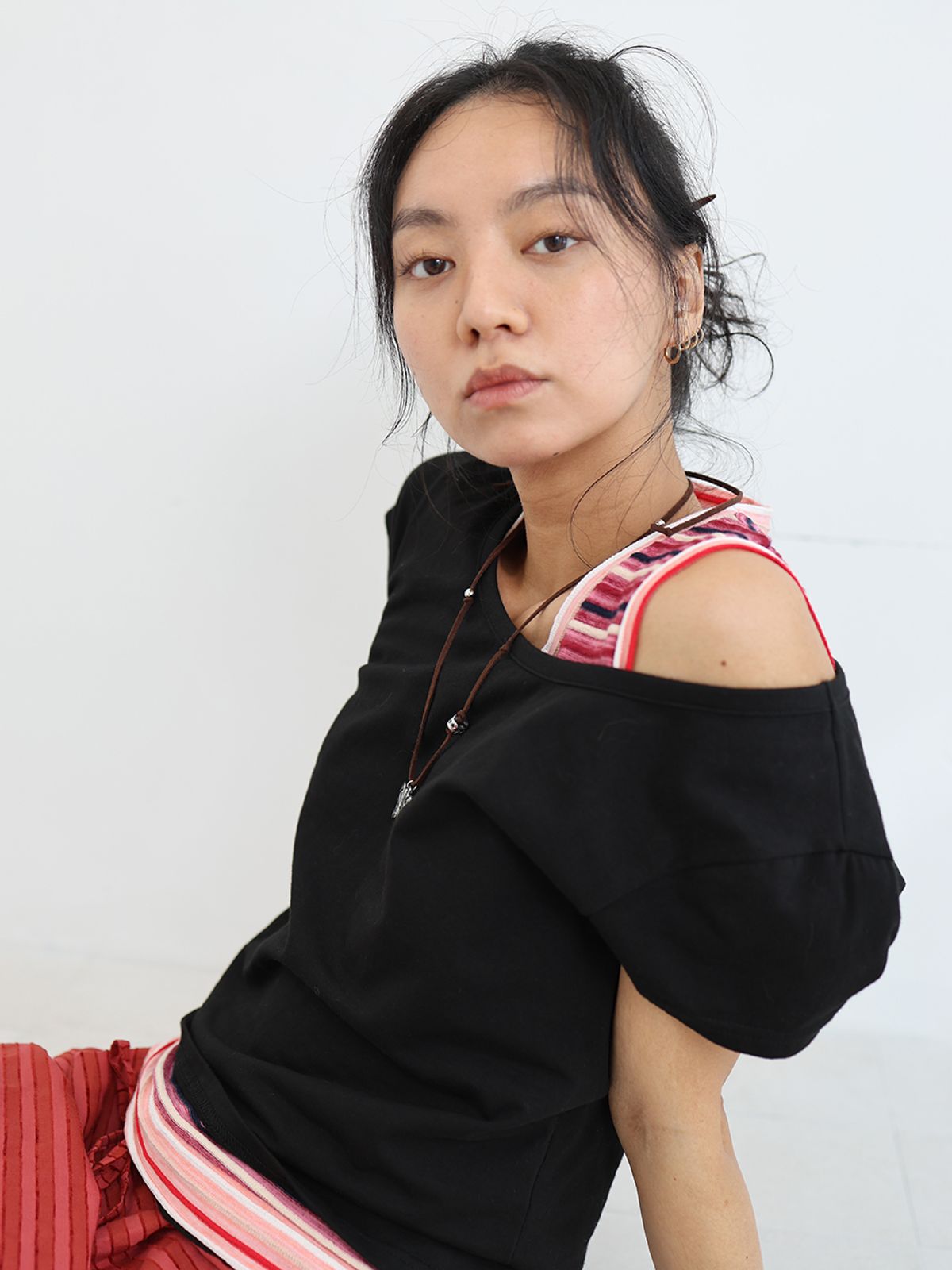 무음(MUWM) 스쿱 베이직 티 + 메쉬 탑 세트 Scoop Basic Tee + Mesh Top Set (9 Colors)