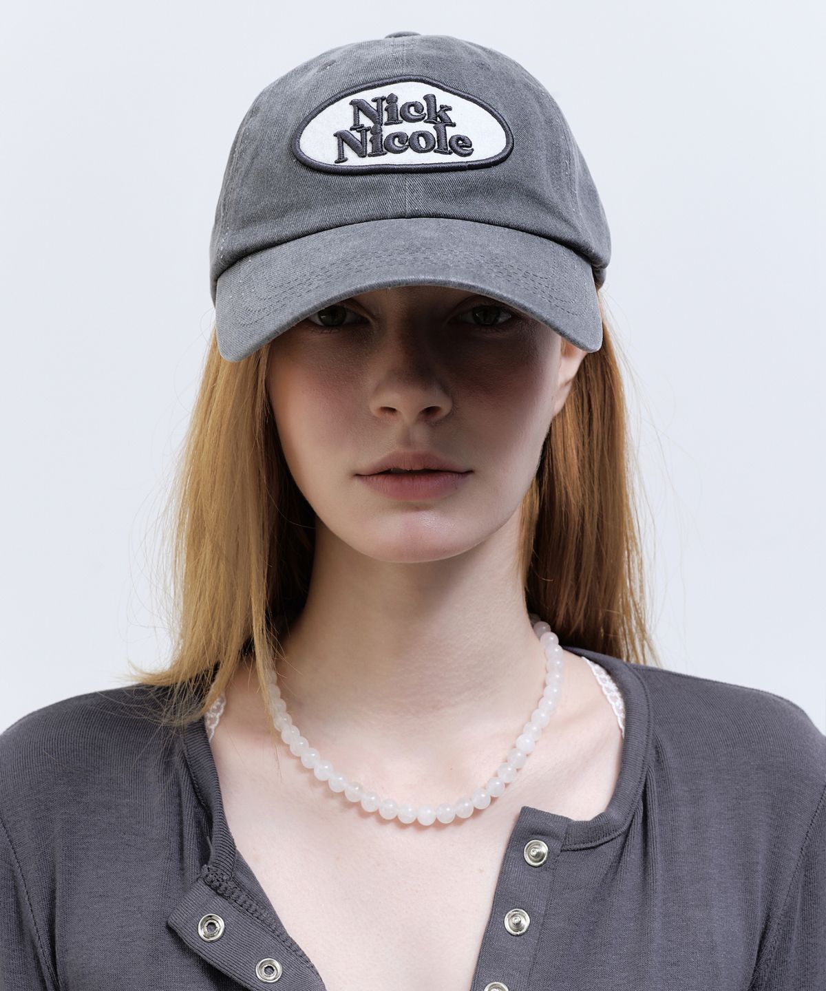닉앤니콜(NICK&NICOLE) OVAL WAPPEN BALL CAP_DENIM CHARCOAL
