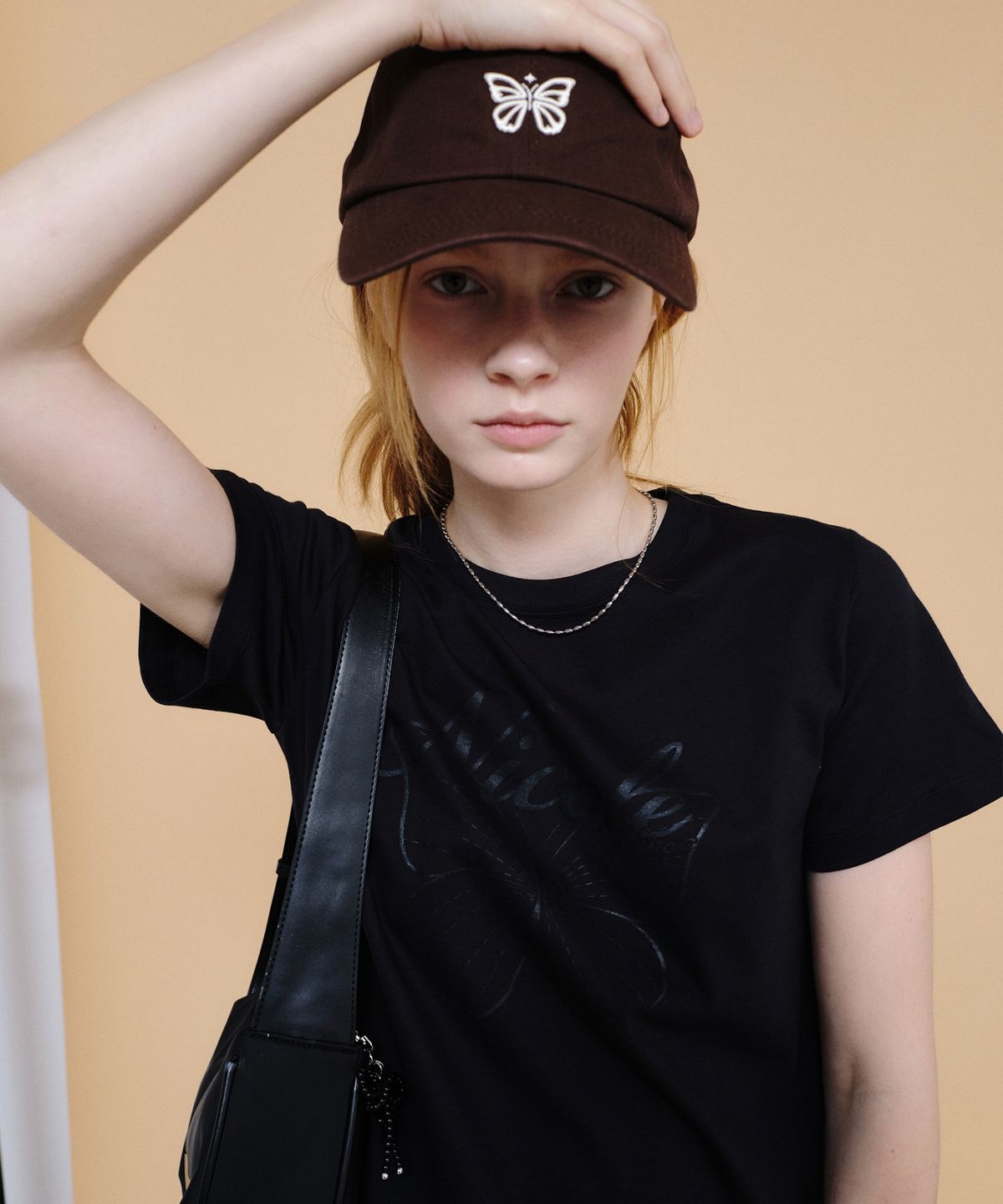 닉앤니콜(NICK&NICOLE) MINI BUTTERFLY BLINK BALL CAP_BROWN CREAM