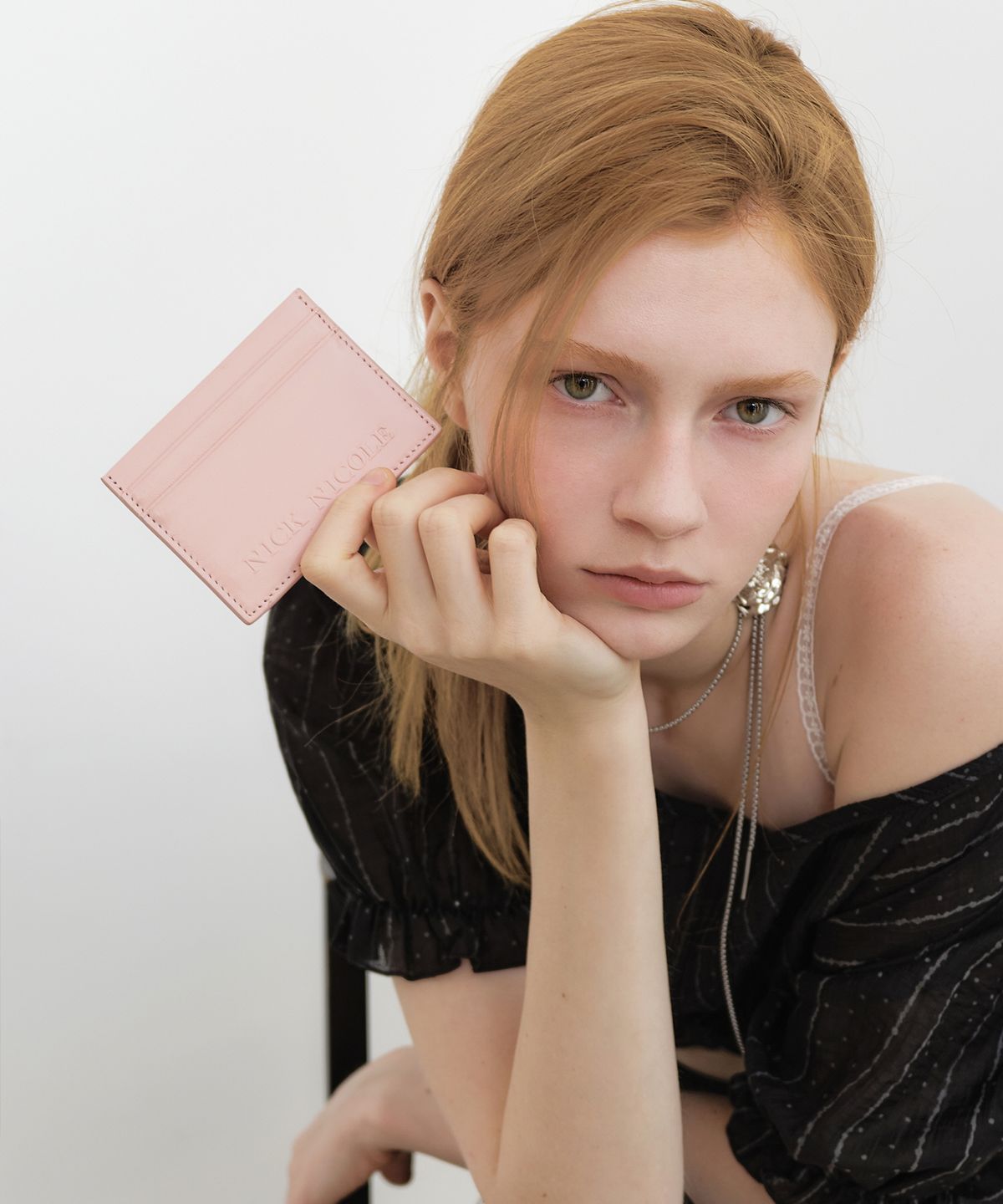 닉앤니콜(NICK&NICOLE) EMBOSSED LEATHER CARD WALLET_PINK