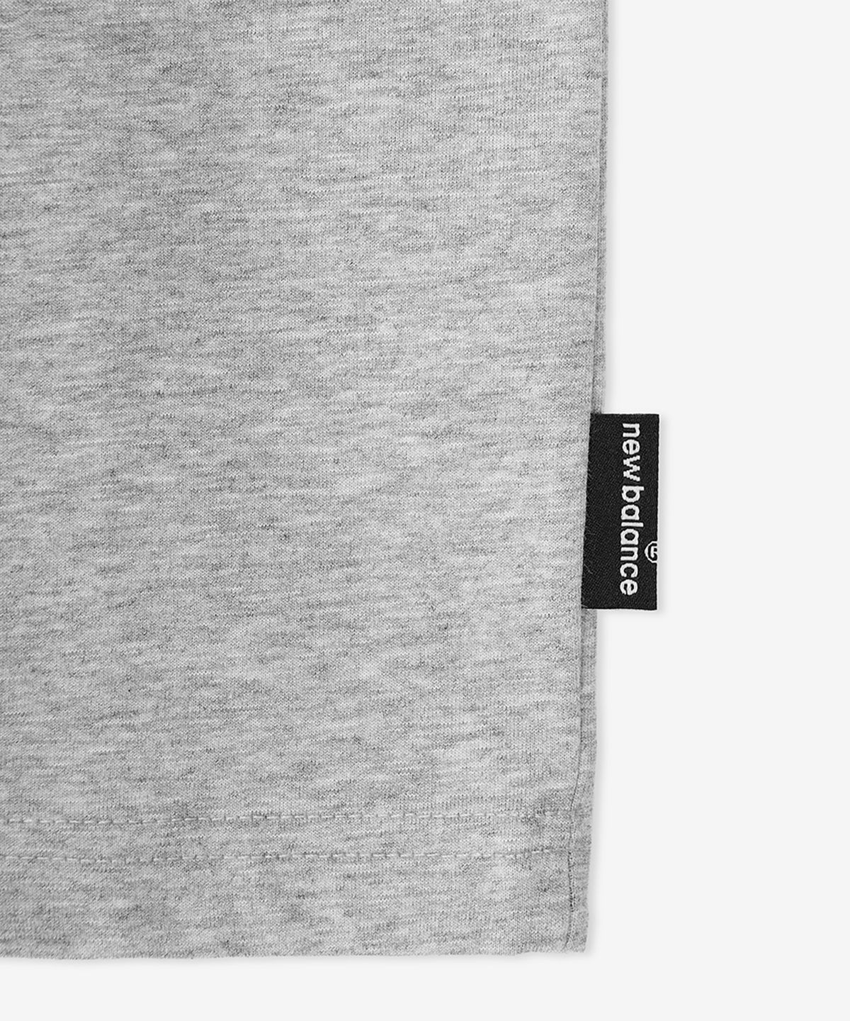 뉴발란스(NEW BALANCE) NBNEGCO201 / UNI 에센셜 스몰로고 반팔티 (M/GRAY)