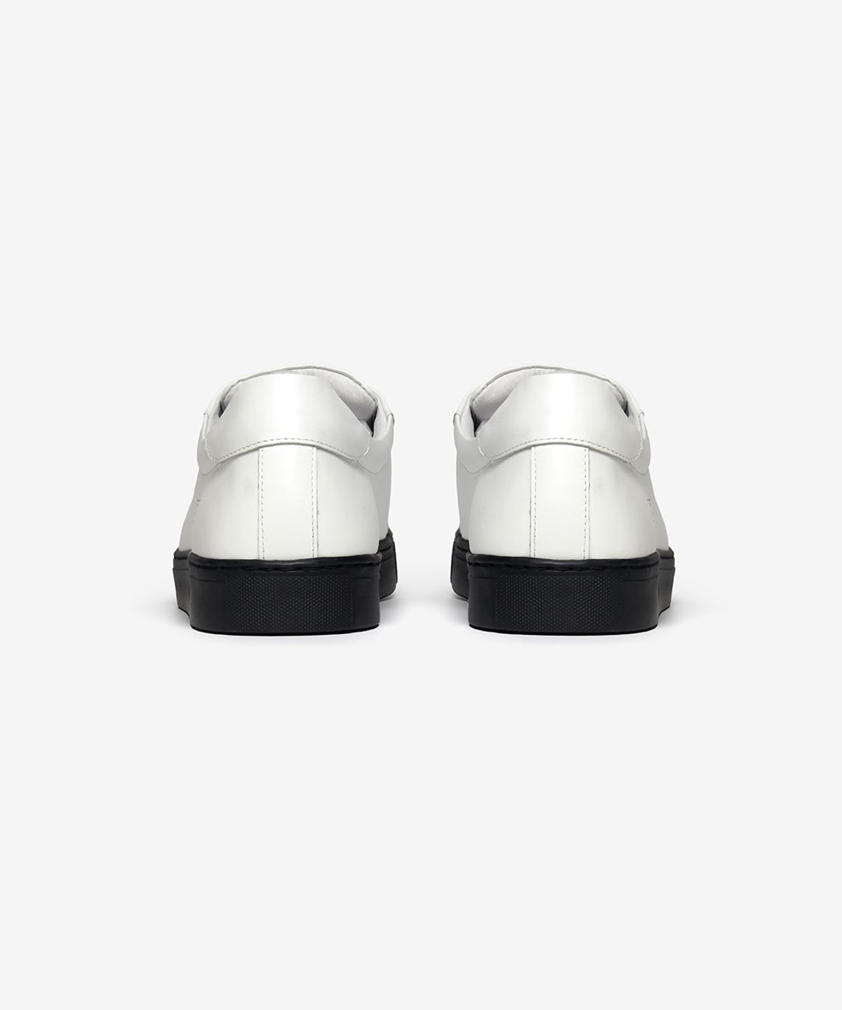 와우(WAAW) 퓨리티 WD 모노 와이드 스니커즈