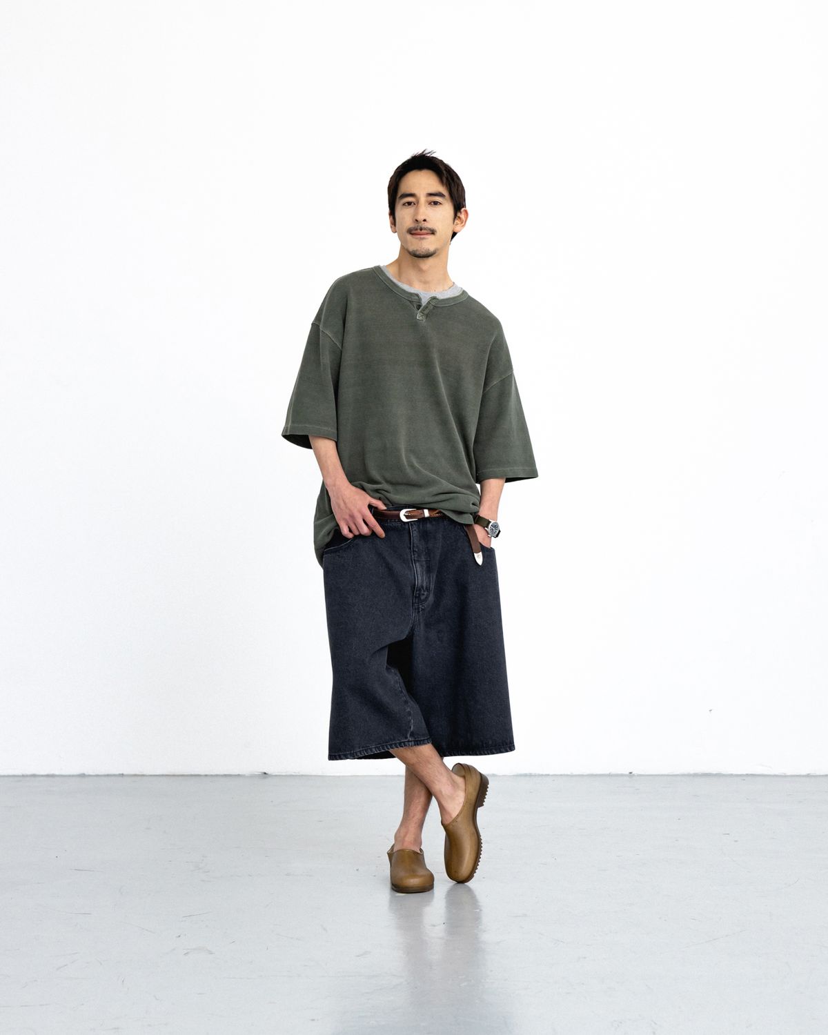 앵글런(ANGLAN) Denim Baggy Half Pants - Washed Black