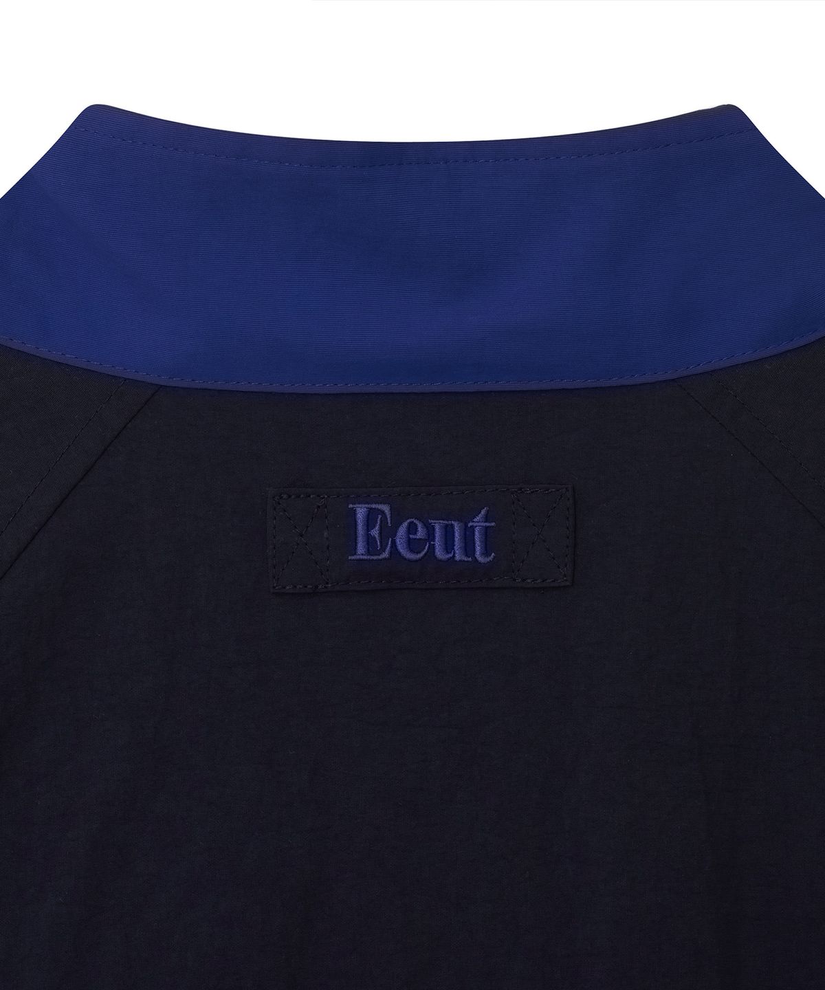이우트(EEUT) ARCHIVE EMBROIDERED TRACK JUMPER / DARK NAVY