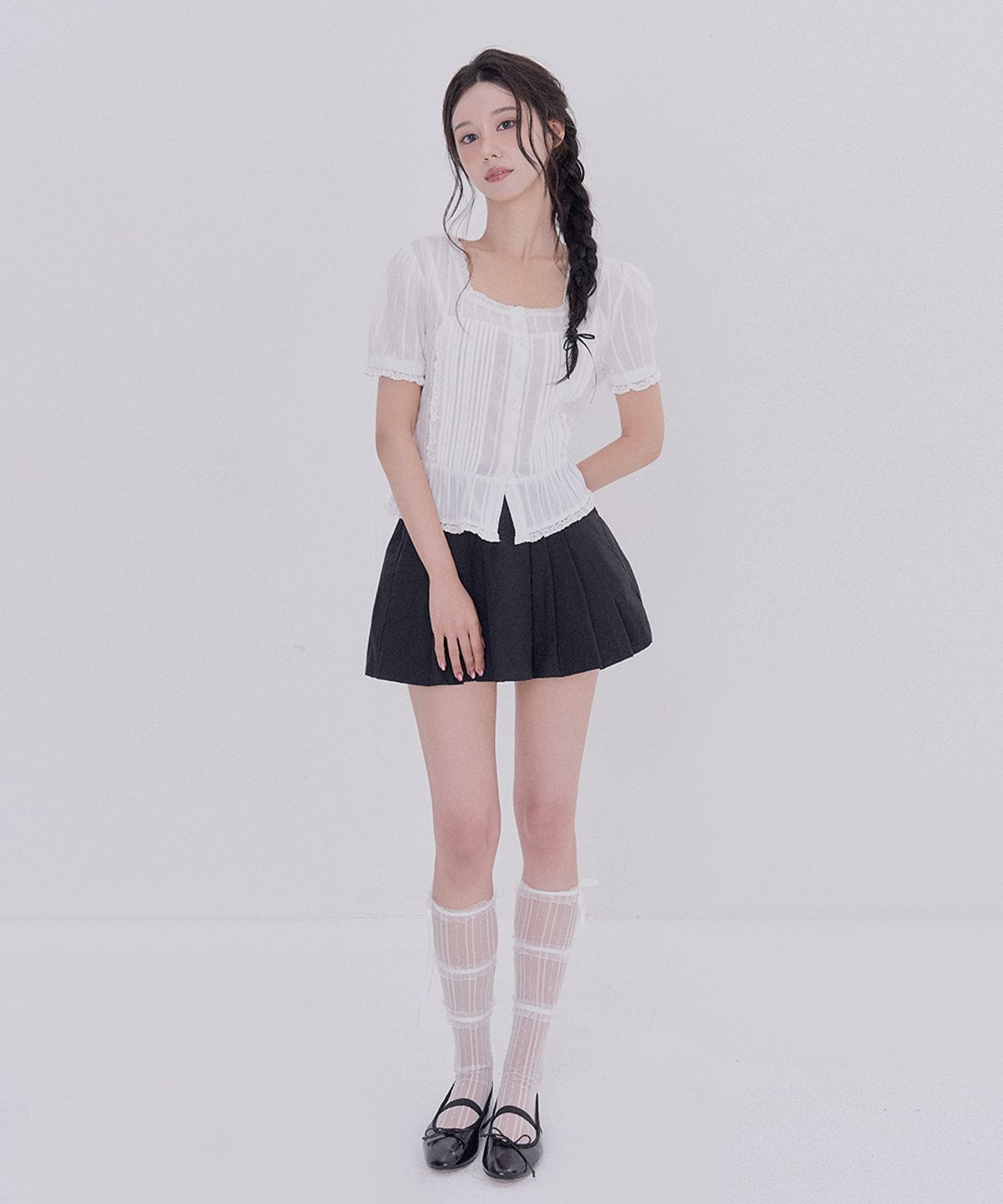 테테모치(TETEMOCHI) 아일릿 반팔 블라우스(White)