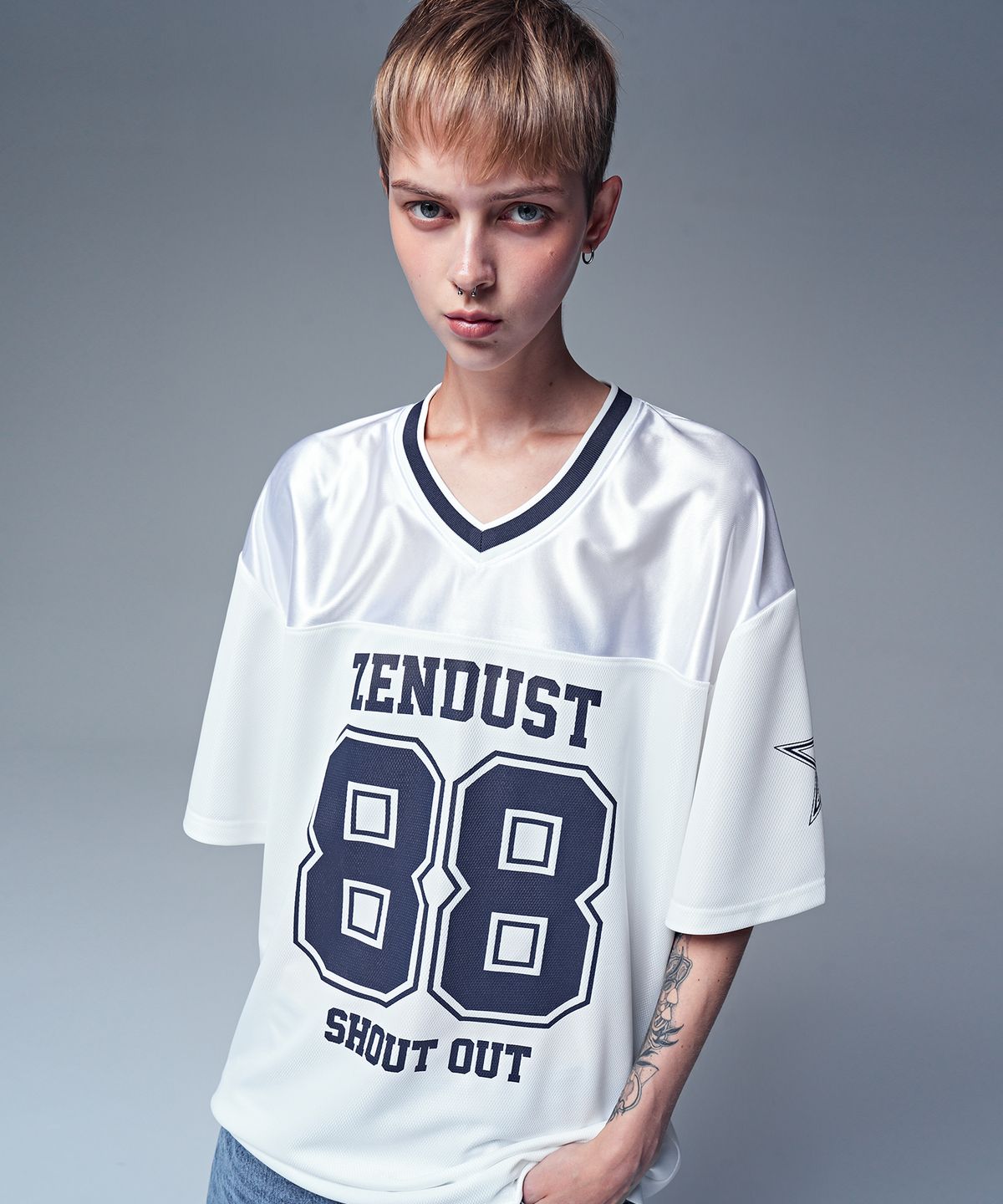 젠더스트(ZENDUST) Glow Squad Football Jersey T-shirt BLACK