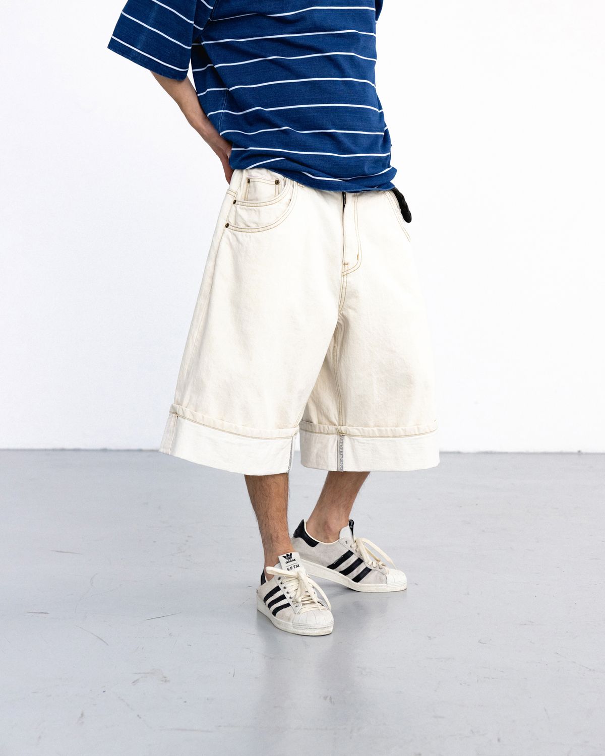 앵글런(ANGLAN) Turn-up Selvedge Denim Half Pants - Ivory