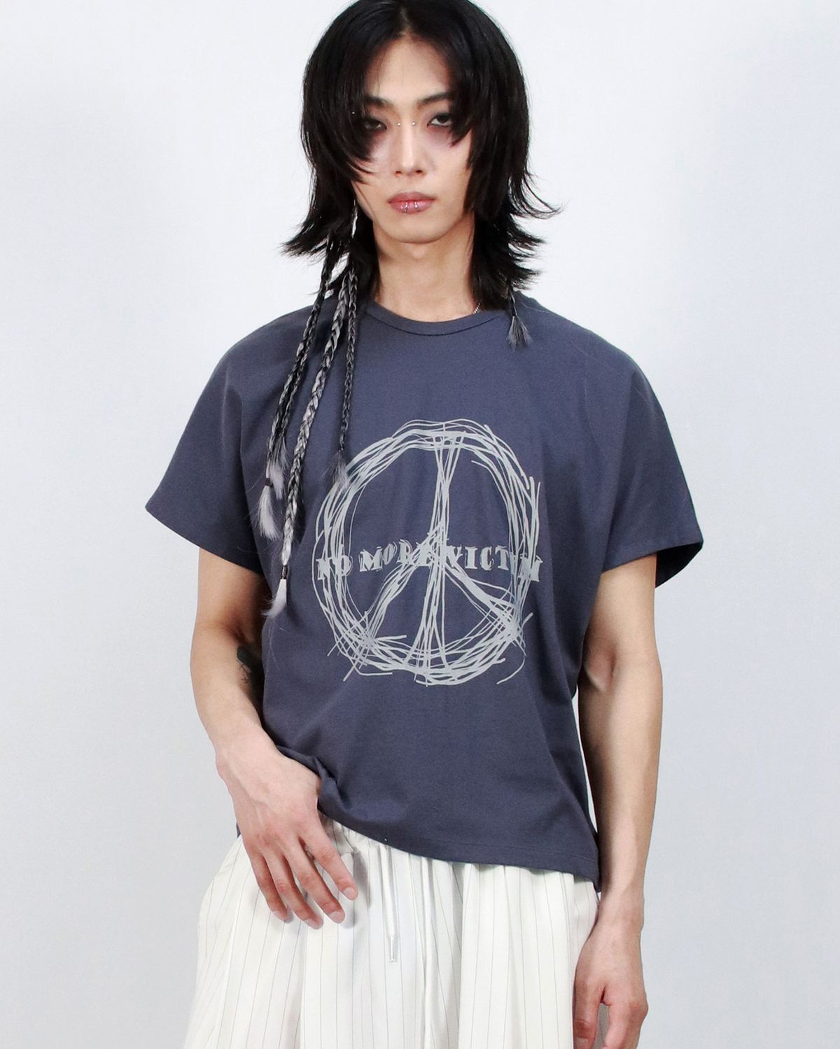 드마크(DEMARC) M piece graphic standard fit French short-sleeved  Navy