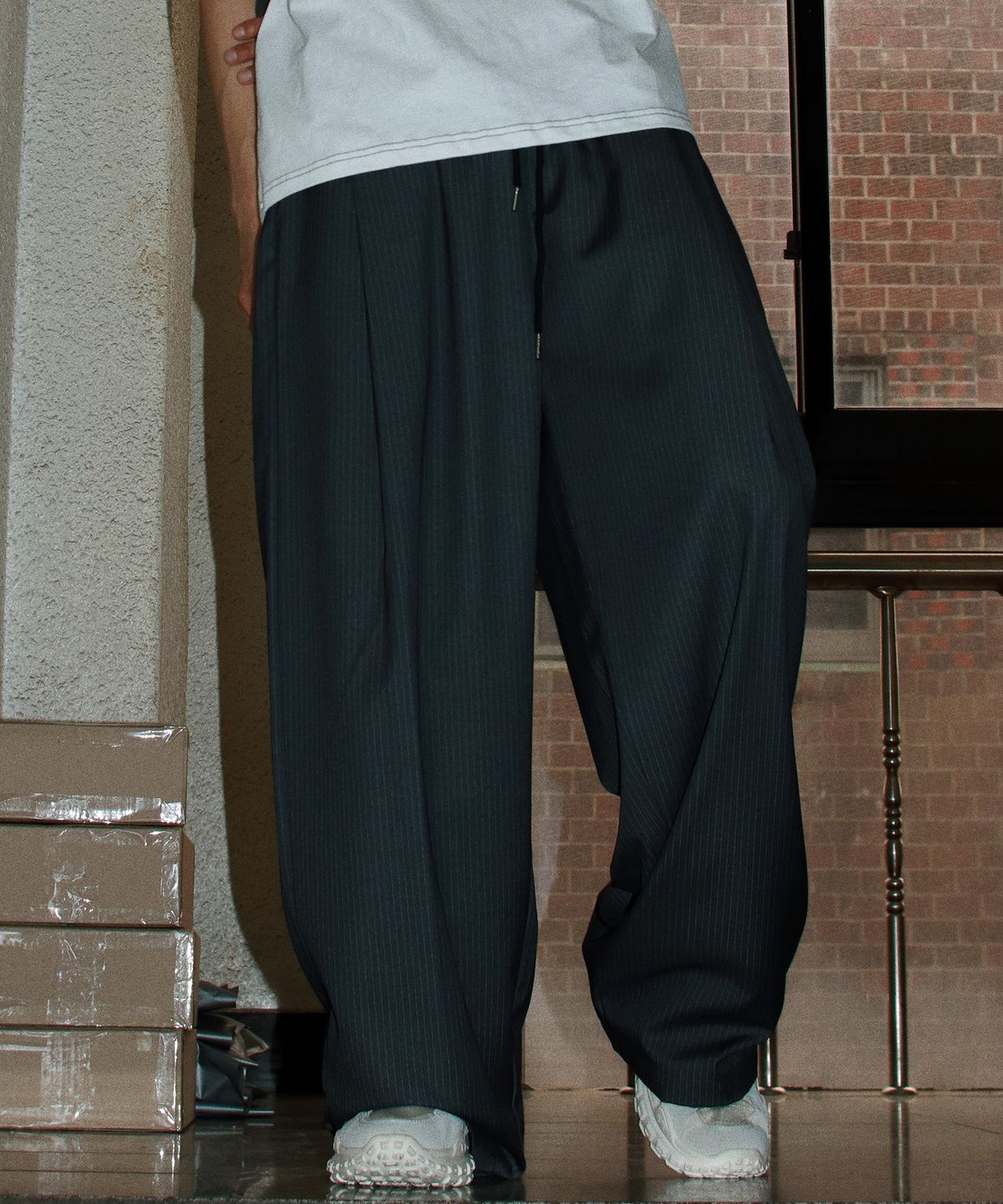 드마크(DEMARC) M Pin Stripe Slacks Semi-Wide One-Tuck Pants