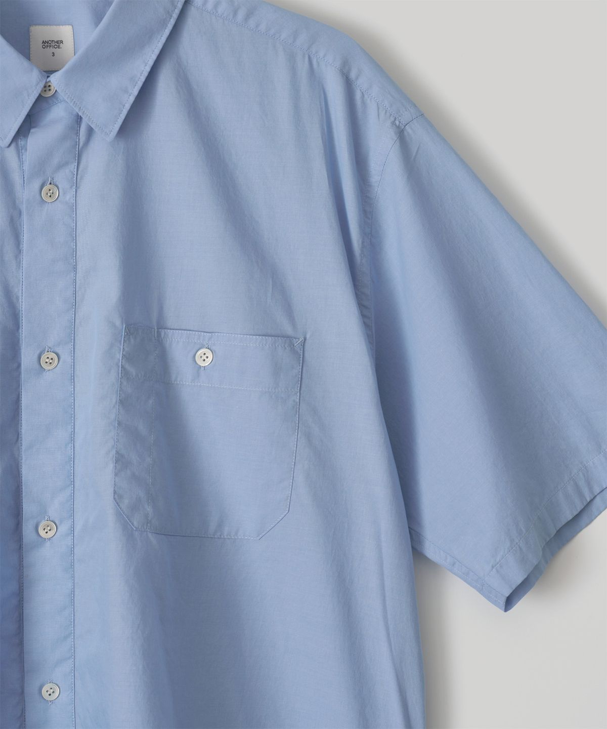 어나더 오피스(ANOTHER OFFICE) Writer Chambray Shirt (Sax)
