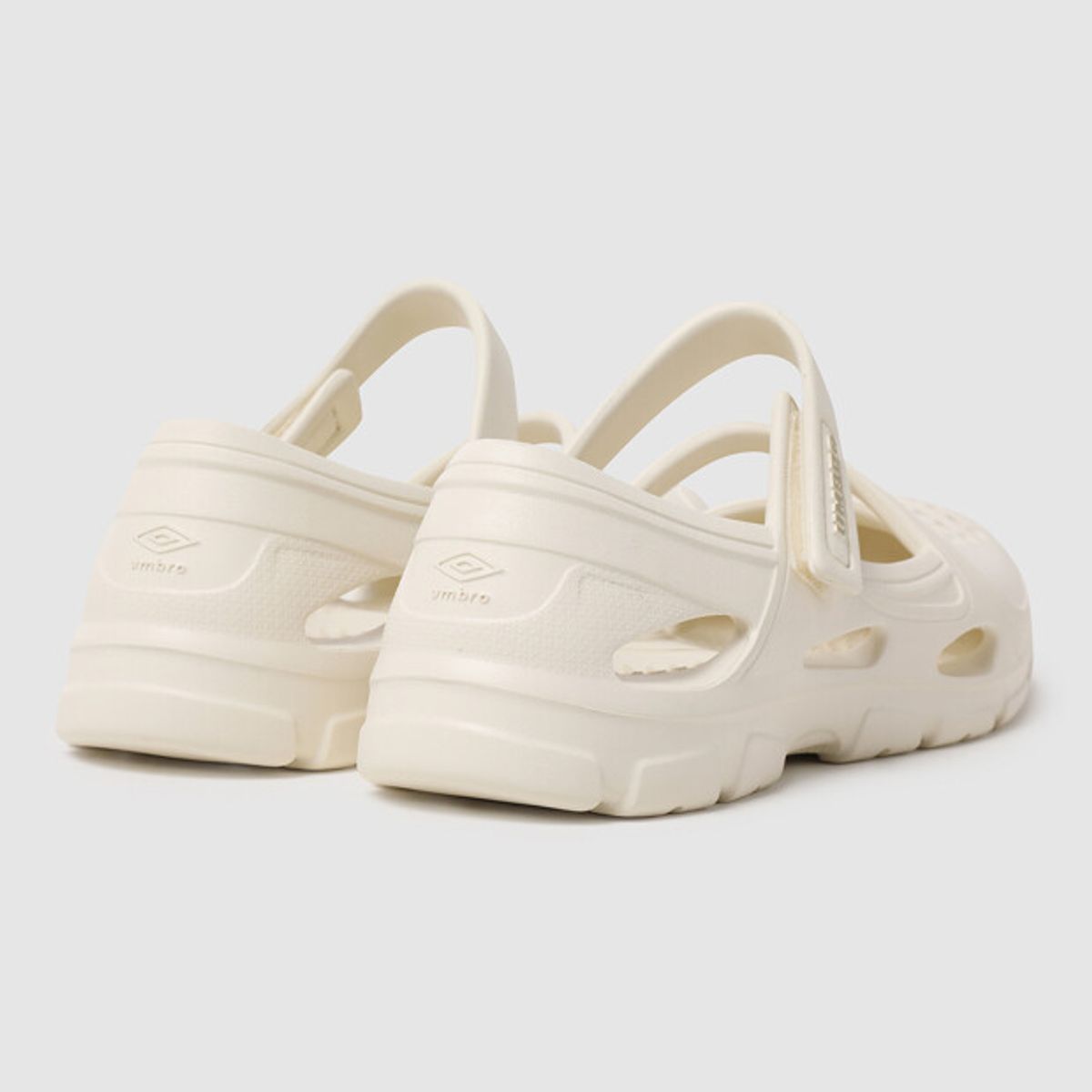 엄브로(UMBRO) FLOA MARYJANE (플로아 메리제인) 아이보리 UR212ESA51