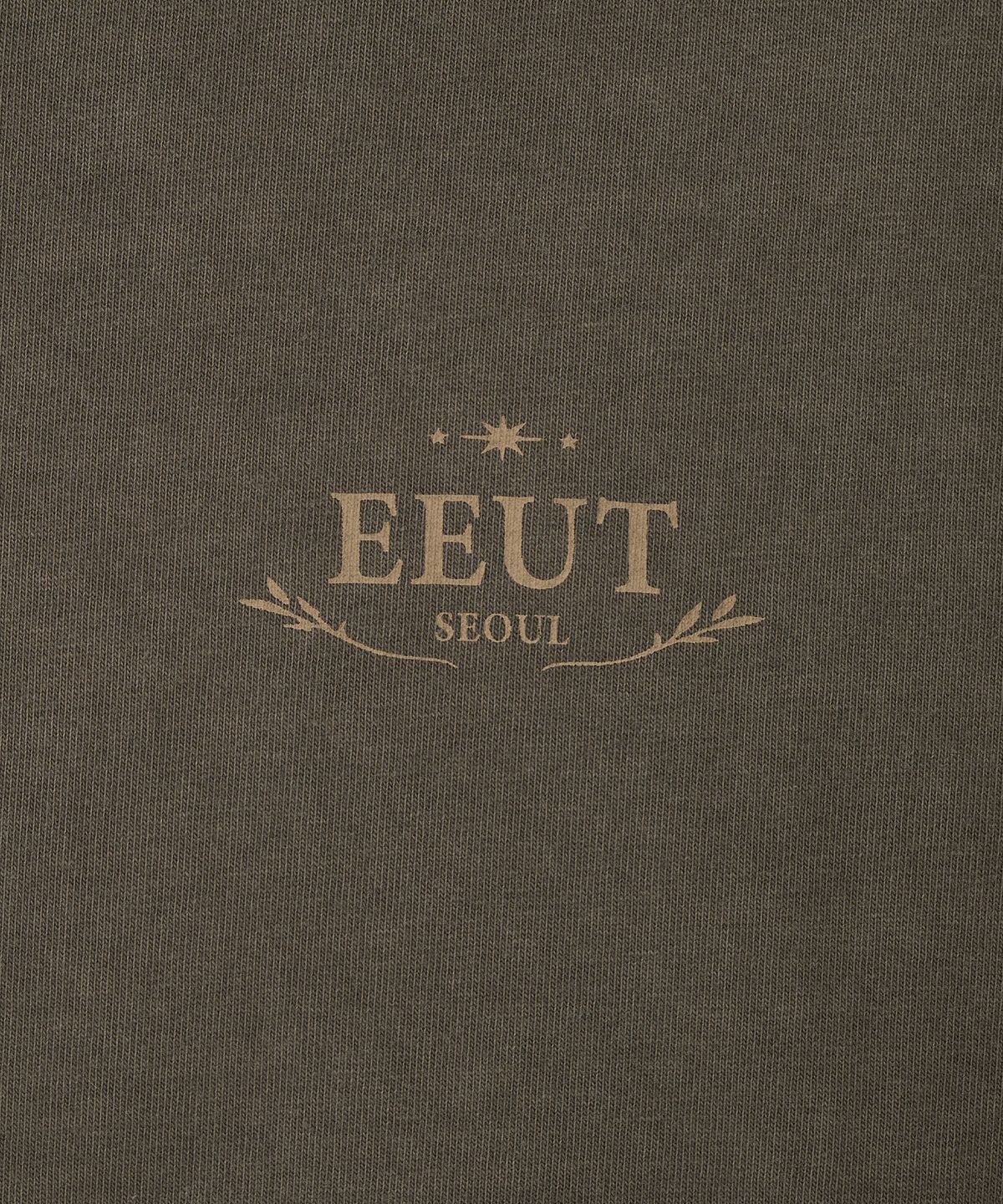 이우트(EEUT) CAMO LAYERED SLEEVE T-SHIRT / BROWN