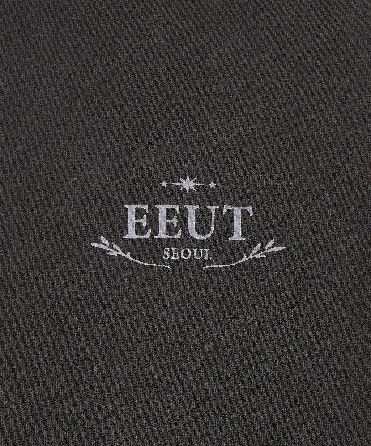 이우트(EEUT) CAMO LAYERED SLEEVE T-SHIRT / CHARCOAL
