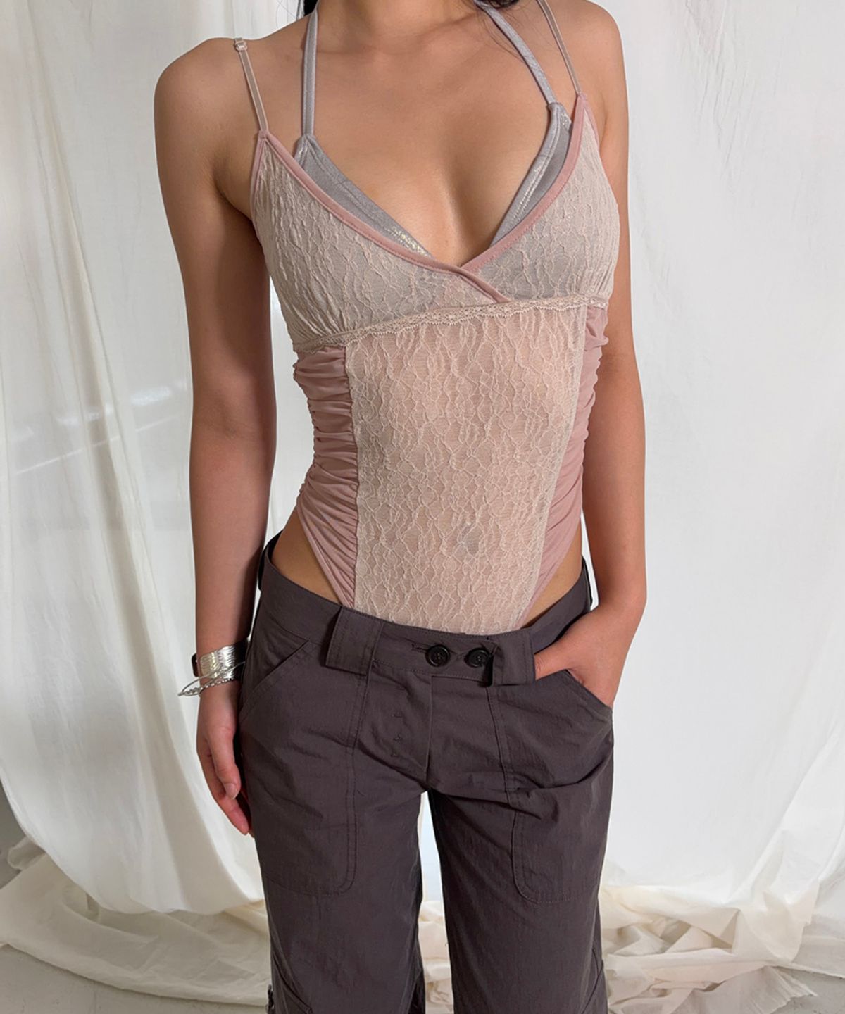 플리즈노팔로우(PLEASENOFOLLOW) Arin Lace Bodysuit (Dusty Pink)