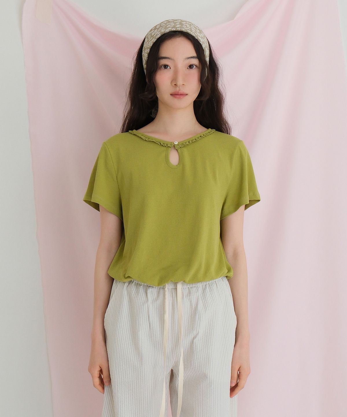 모의(MOUI) Hazel tee (OLIVE)