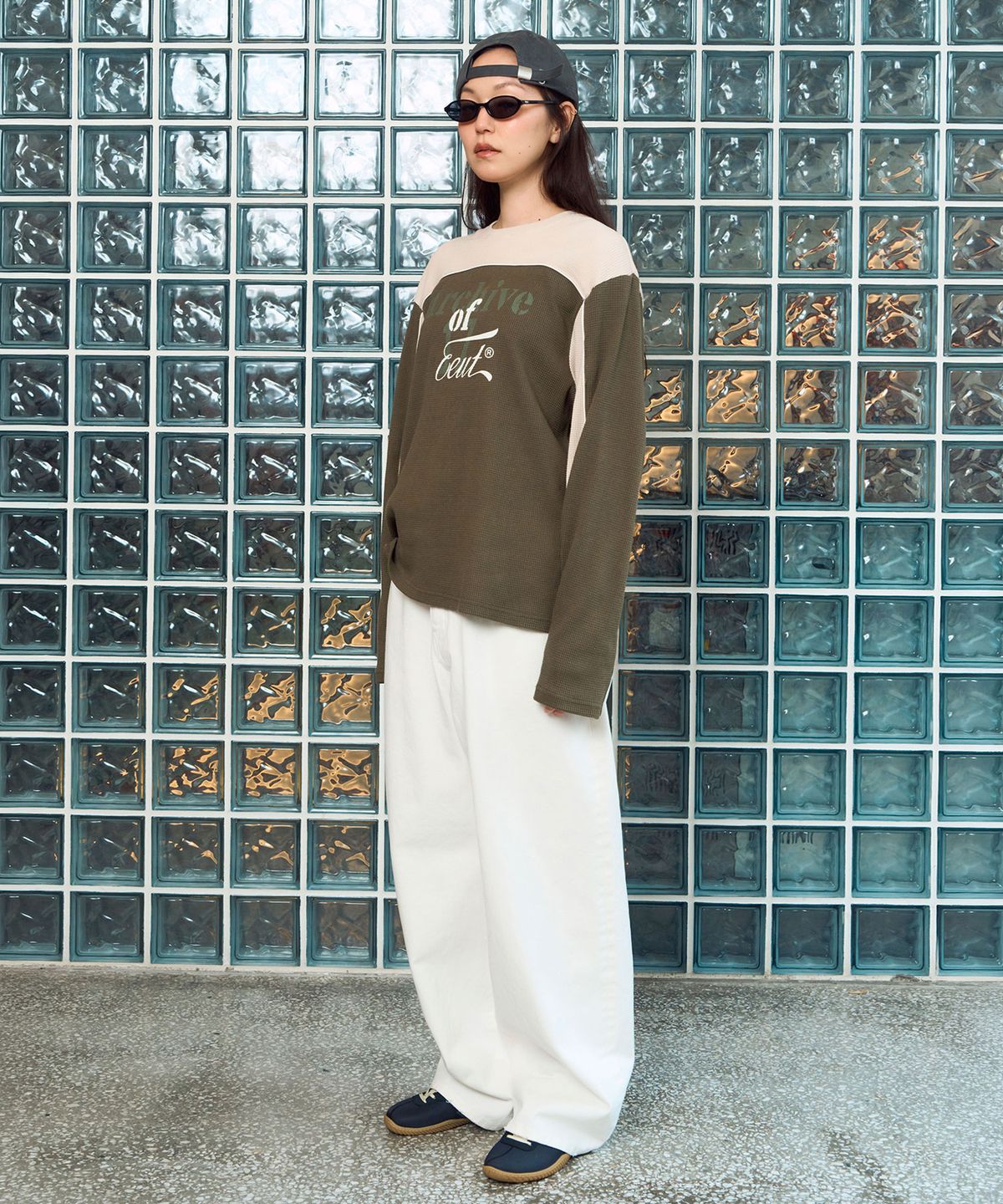 이우트(EEUT) COLOR BLOCK WAFFLE LONG SLEEVE / KHAKI