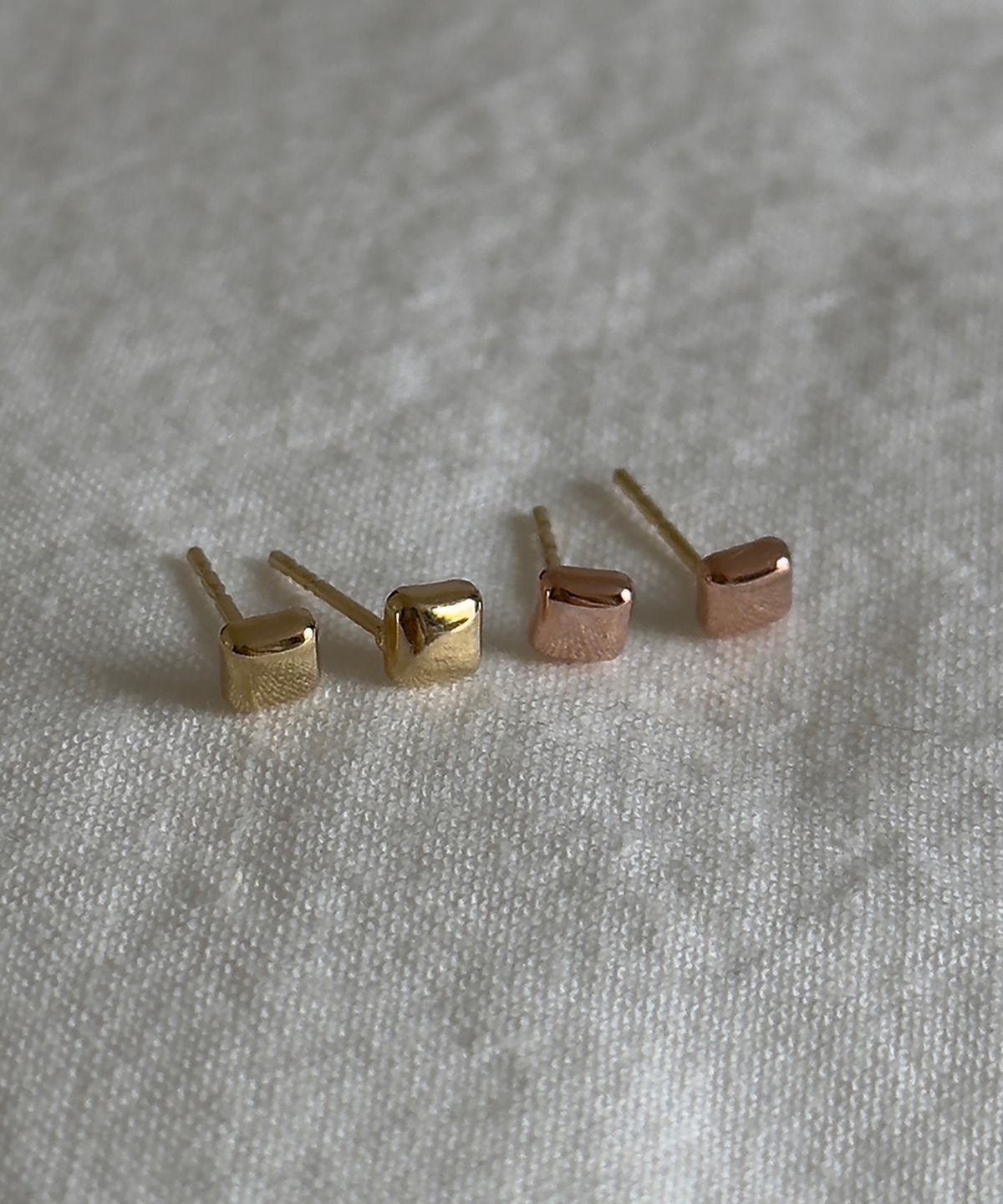 파예(FAYE) 14k Cube earrings
