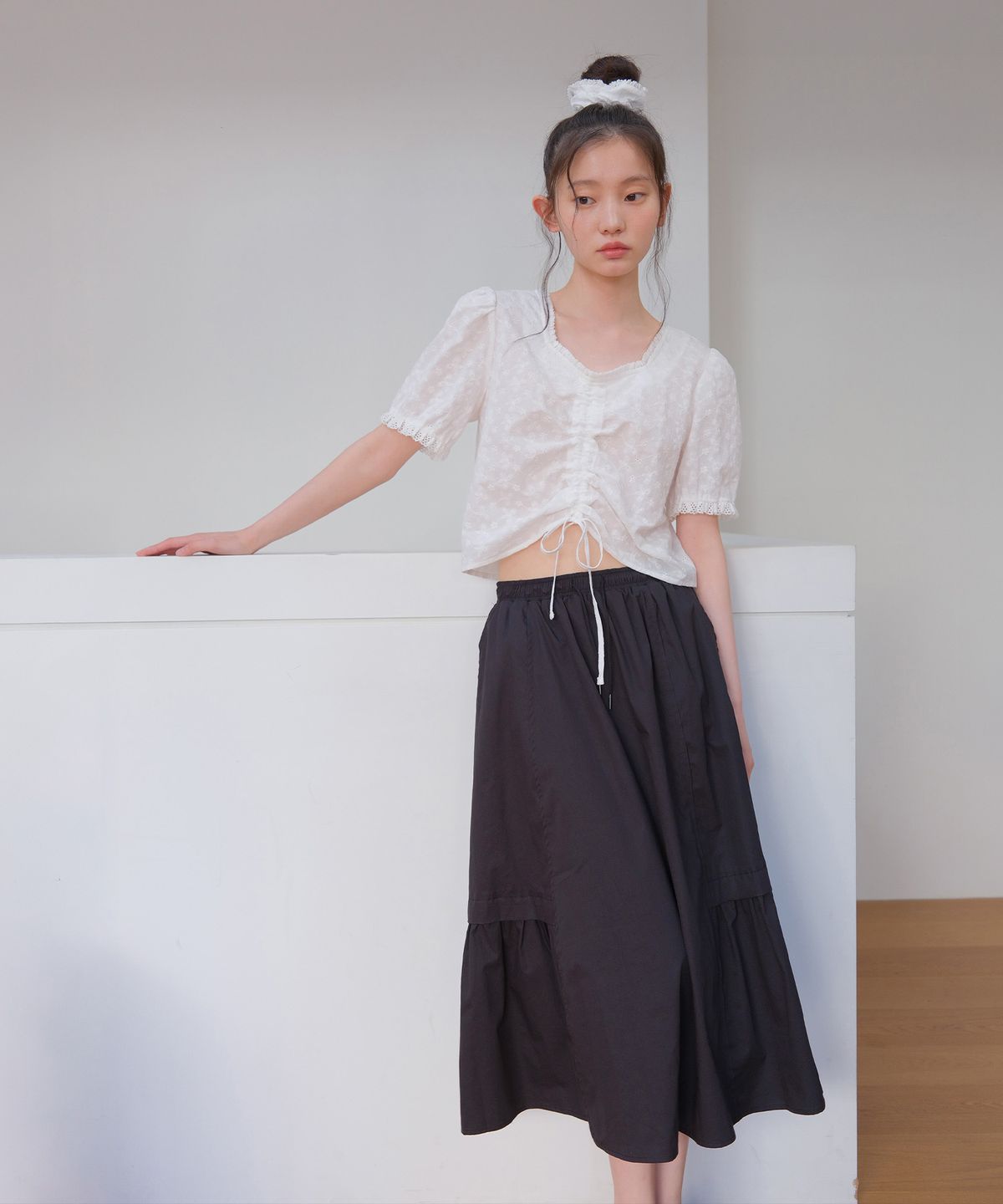 모의(MOUI) Roa banding maxi skirt (BLACK)