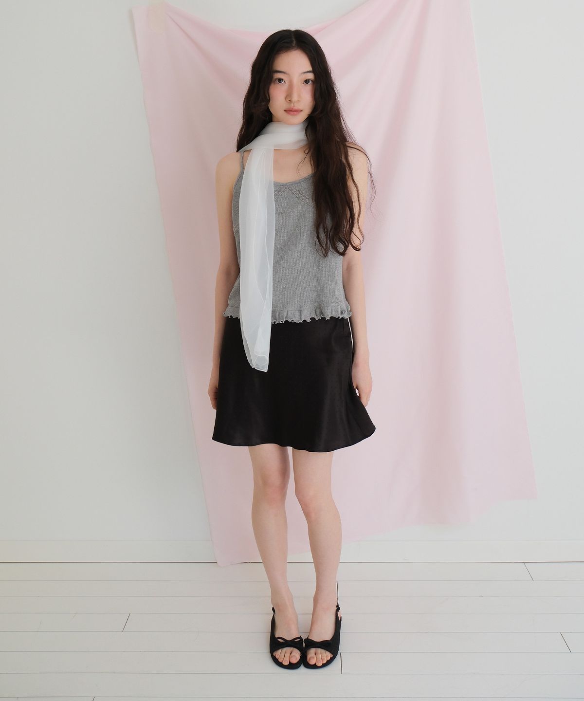 모의(MOUI) Satin dot midi skirt (BLACK)
