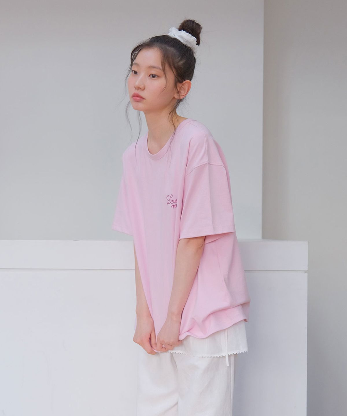 모의(MOUI) Lettering T shirt (PINK)
