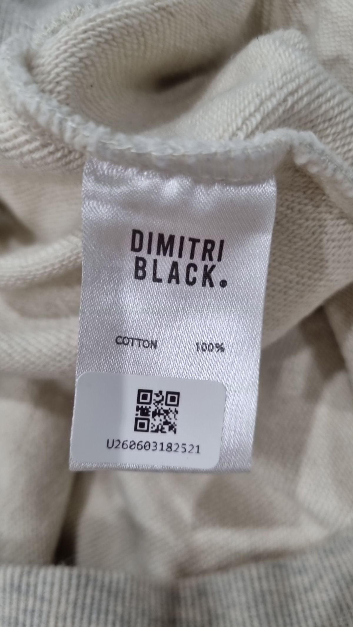 디미트리블랙(DIMITRI BLACK) 후드 티셔츠 1