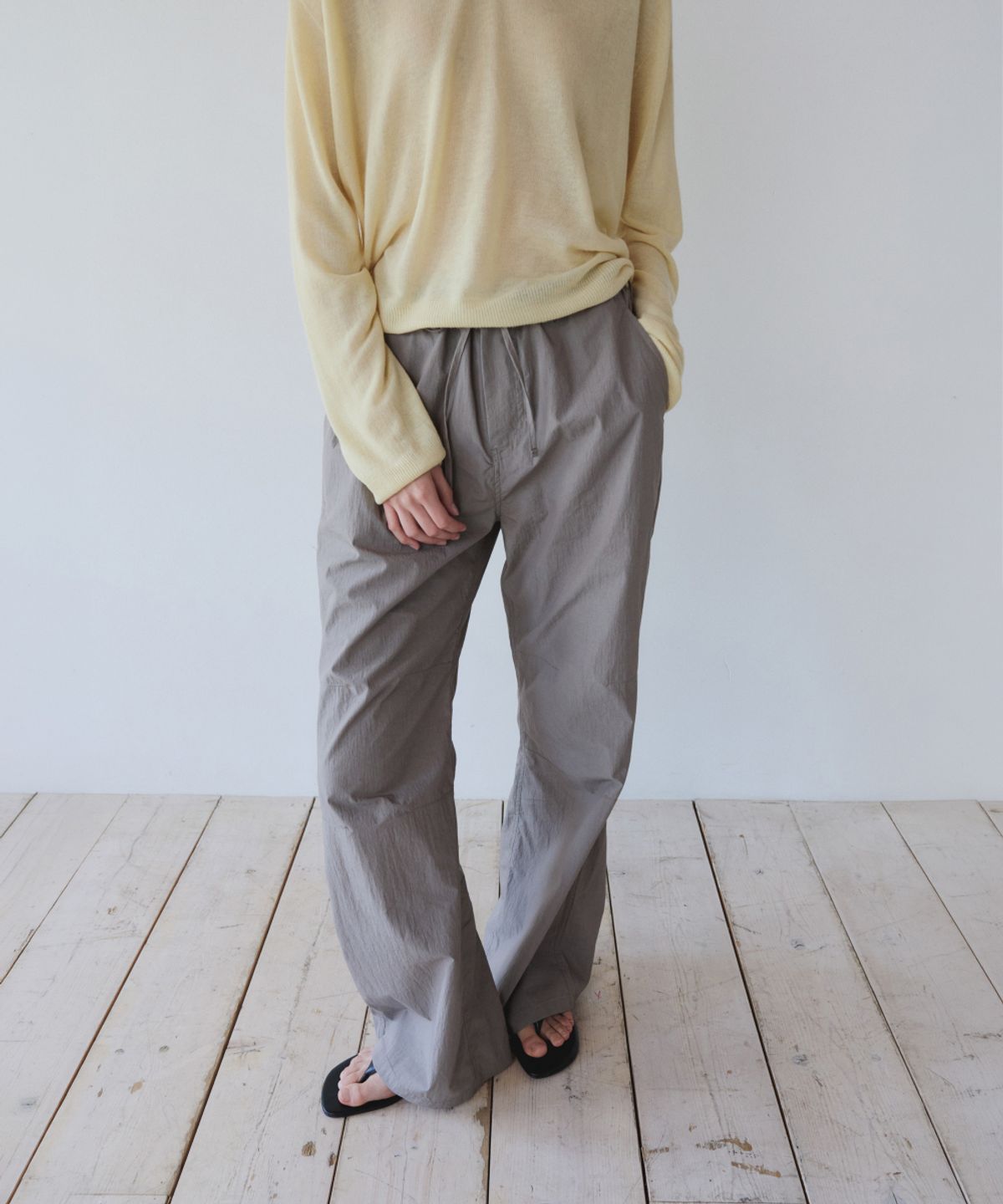 이어닝(YEARNING) EASY STRING COTTON PANTS, SAND BROWN