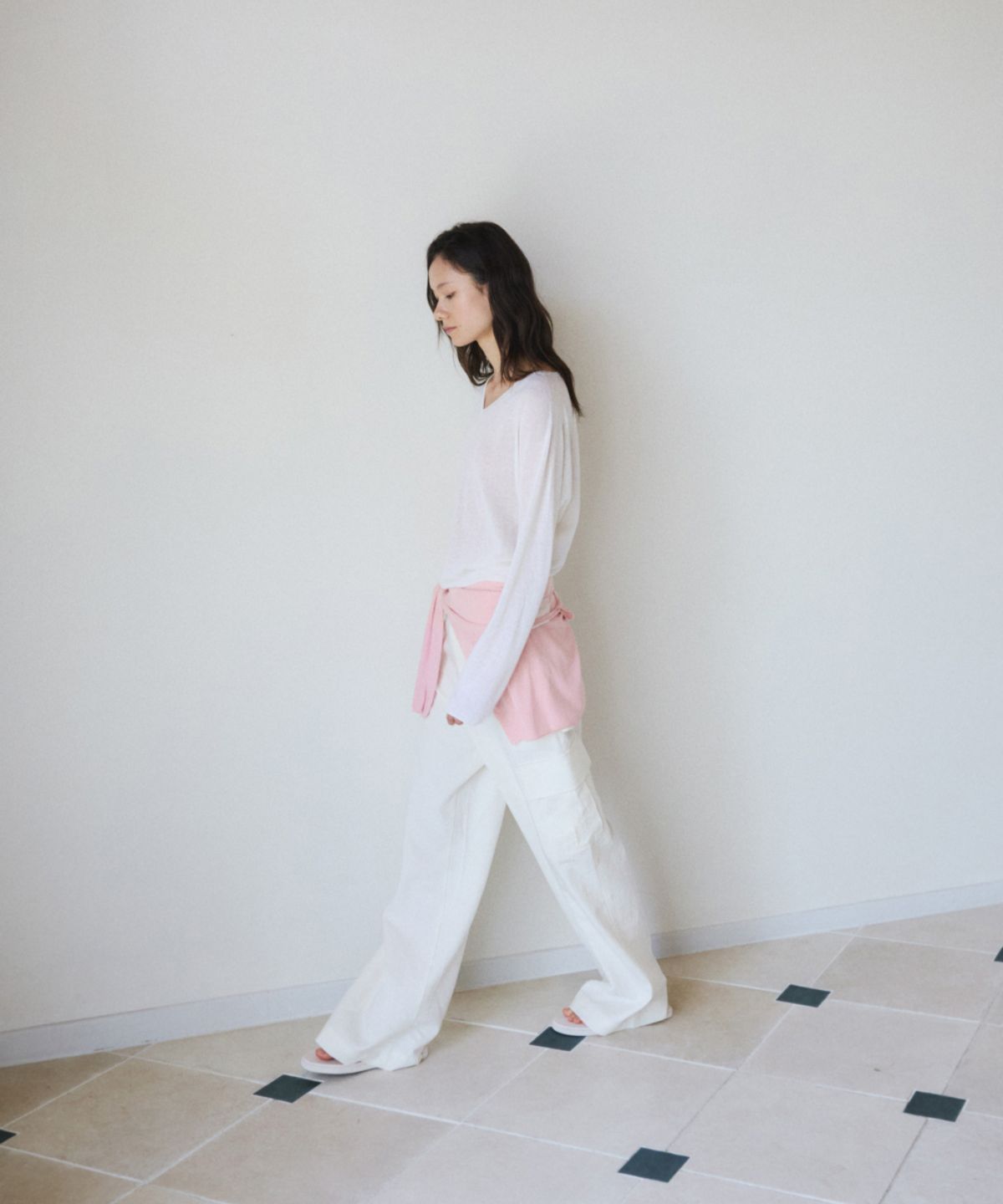 이어닝(YEARNING) LIGHT LINEN V-NECK SUMMER KNIT, IVORY