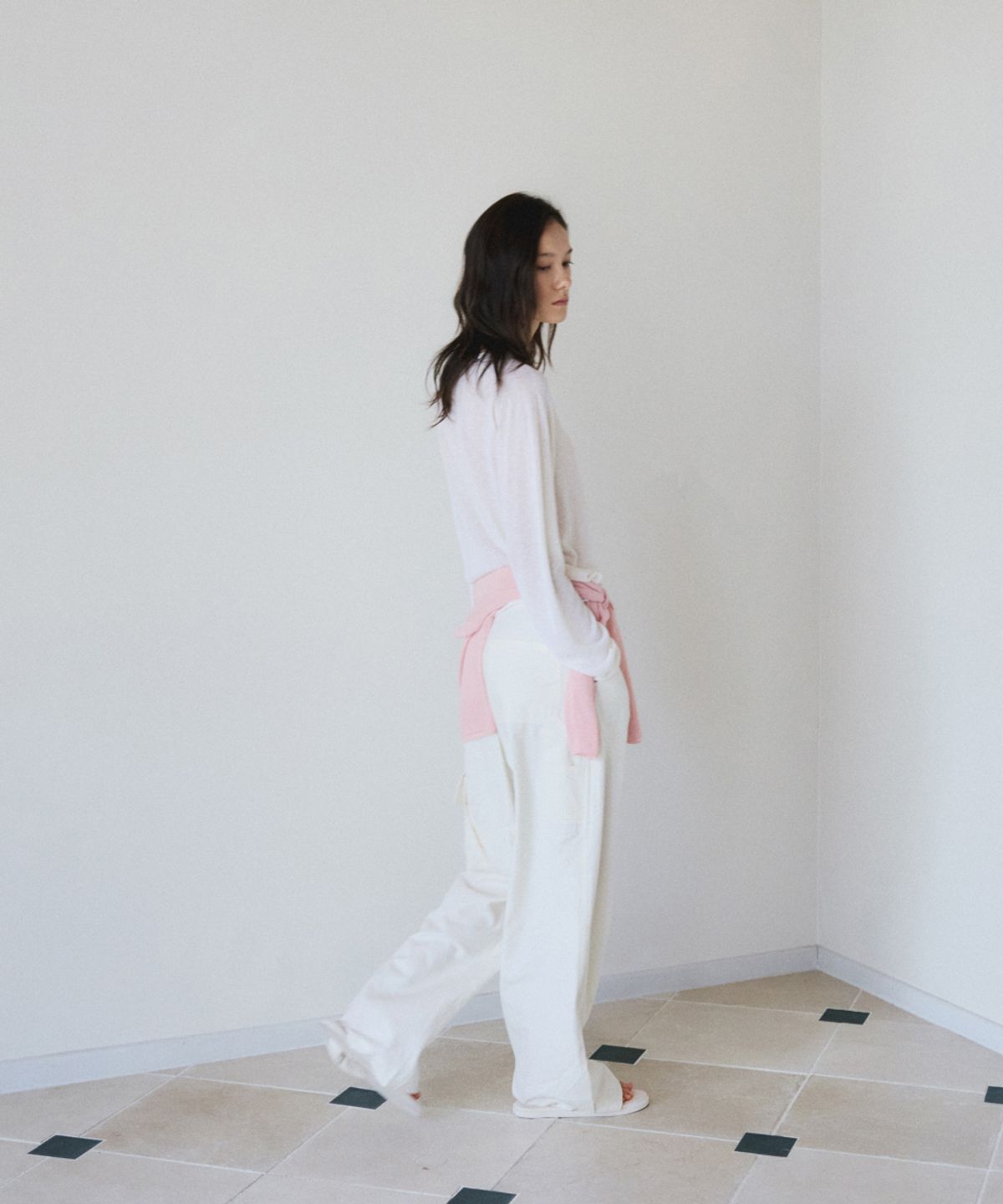 이어닝(YEARNING) LIGHT LINEN V-NECK SUMMER KNIT, IVORY