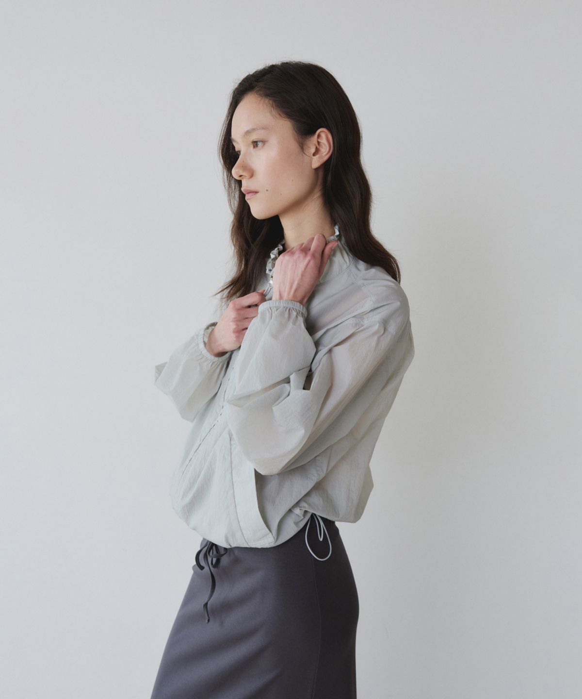 이어닝(YEARNING) SHEER LIGHTWEIGHT ZIP-UP, LIGHT GREY