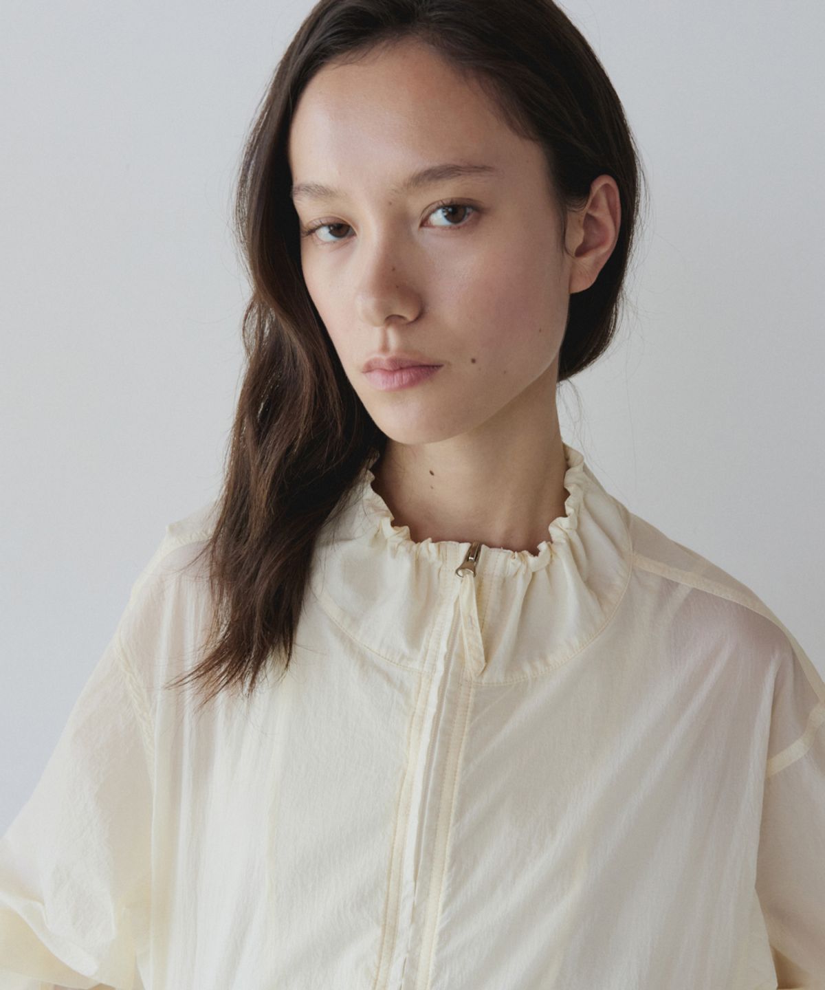 이어닝(YEARNING) SHEER LIGHTWEIGHT ZIP-UP, BUTTER