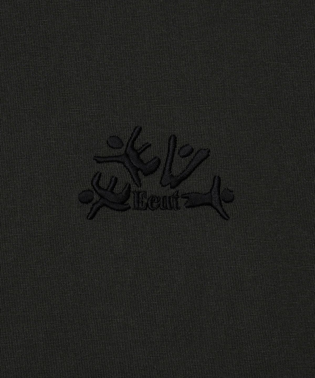 이우트(EEUT) EEUT HOORAY EMBROIDERED T-SHIRT / CHARCOAL