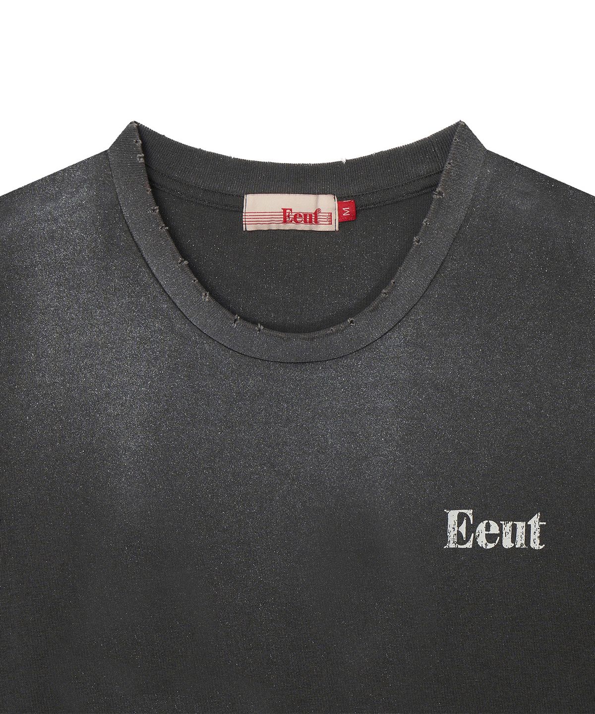 이우트(EEUT) SPRAYED AND DISTRESSED T-SHIRT / CHARCOAL