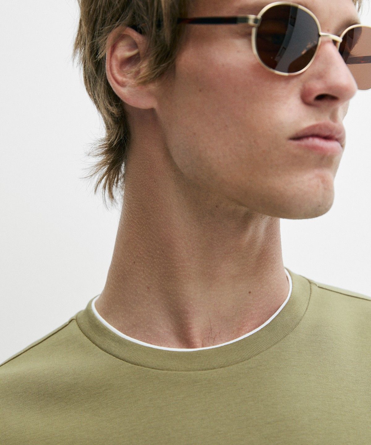마시모두띠(MASSIMO DUTTI) 100% 코튼 더블 넥라인 티셔츠