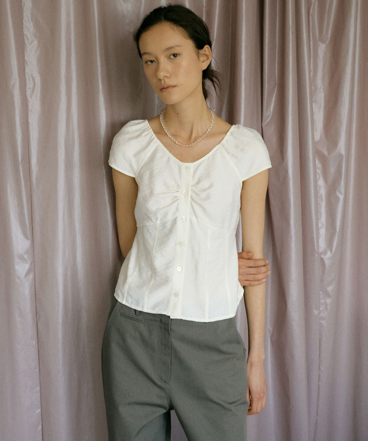 오떼뜨(OCTETTE) LILYS SHIMMER LINE BLOUSE_IVORY