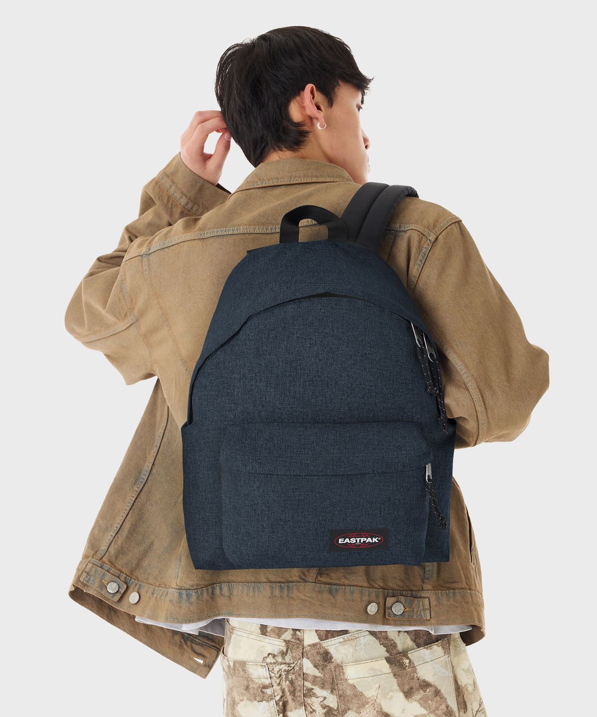 이스트팩(EASTPAK) 패디드파커 Triple Denim