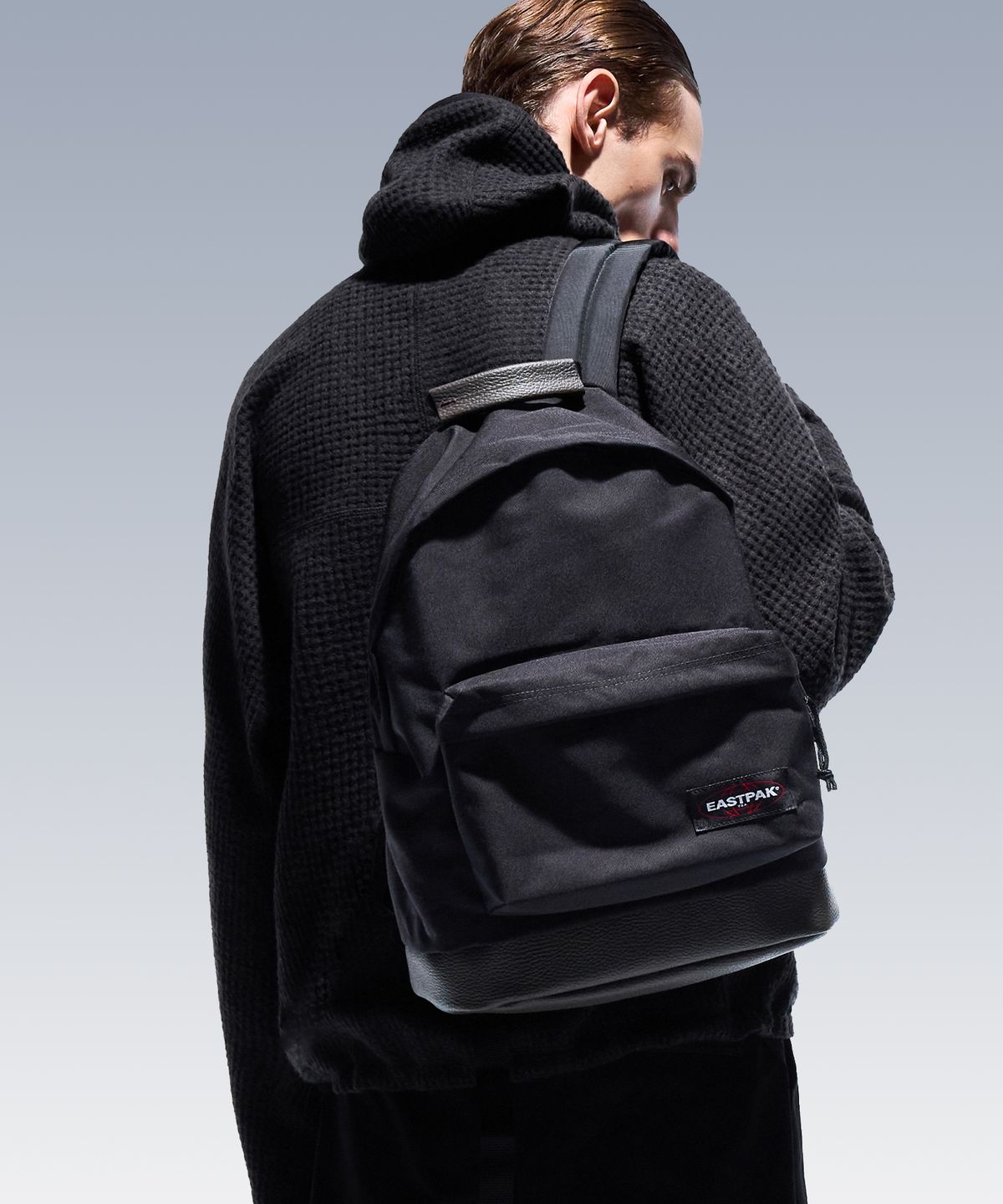 이스트팩(EASTPAK) 와이오밍 Black