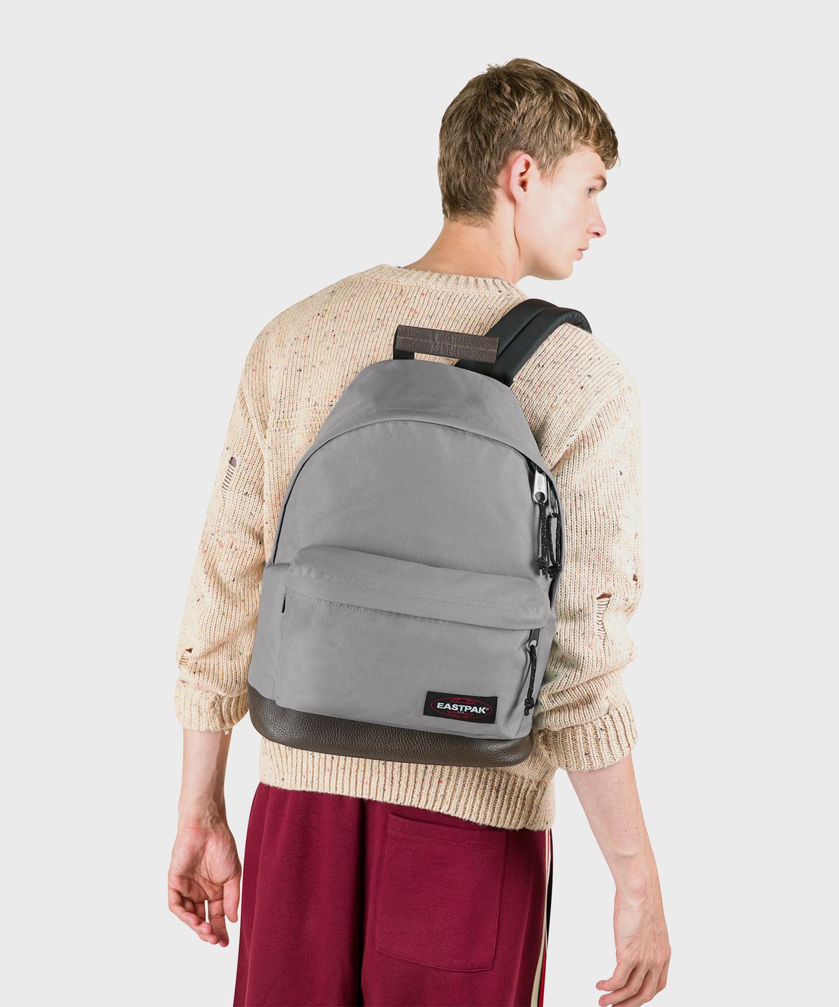 이스트팩(EASTPAK) 와이오밍 Pebble Grey