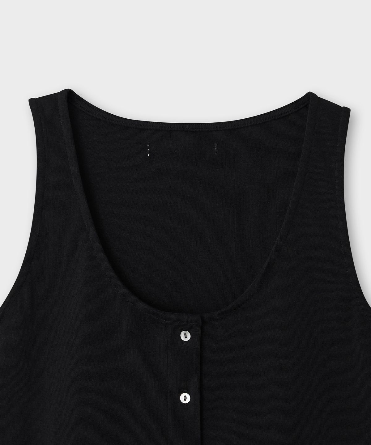 더 릴(THE LILLE) Bake Button Sleeveless_Black