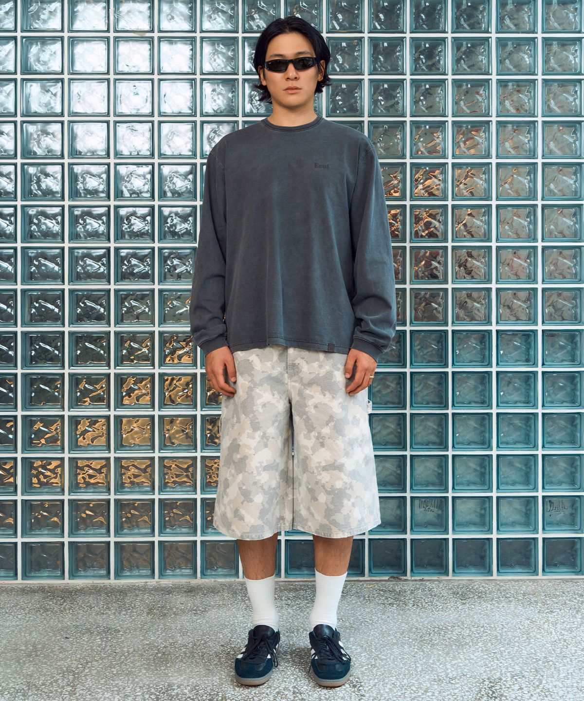이우트(EEUT) VINTAGE CAMO BURMUDA PANTS / IVORY