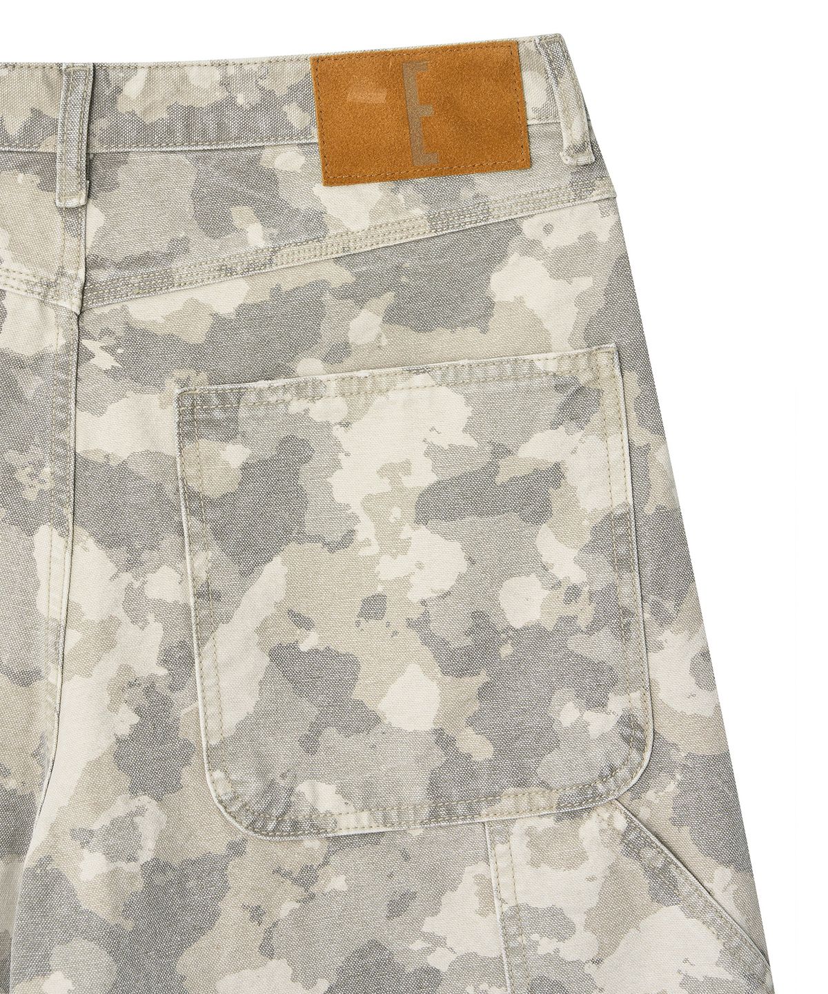 이우트(EEUT) VINTAGE CAMO BURMUDA PANTS / IVORY