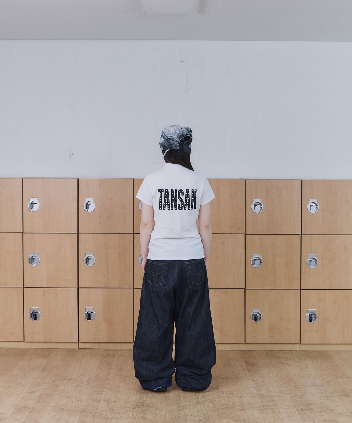 탄산마그네슘(TANSANMAGNESIUM) 탄산 스타 로고 폴로 티셔츠 (화이트)