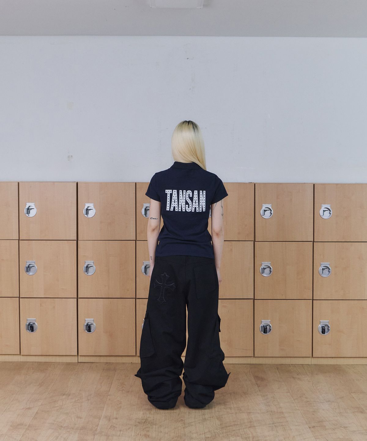 탄산마그네슘(TANSANMAGNESIUM) 탄산 스타 로고 폴로 티셔츠 (네이비)