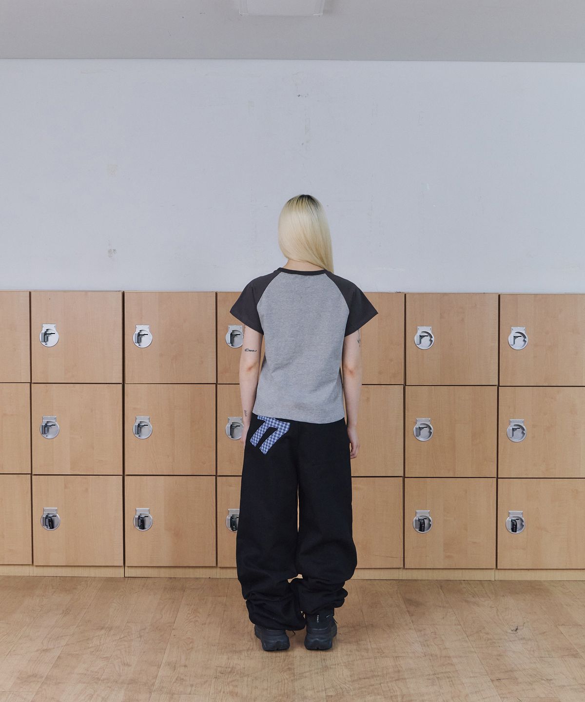 탄산마그네슘(TANSANMAGNESIUM) 나그랑 도트 마운틴 로고 티셔츠